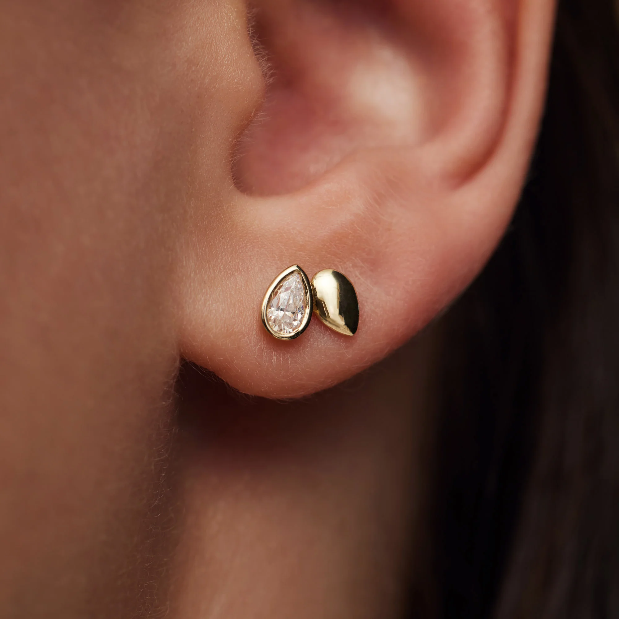 Beloro Jewels Monte Napoleone Natalia 9 carat gold Ear Studs BO360019 - Image 3