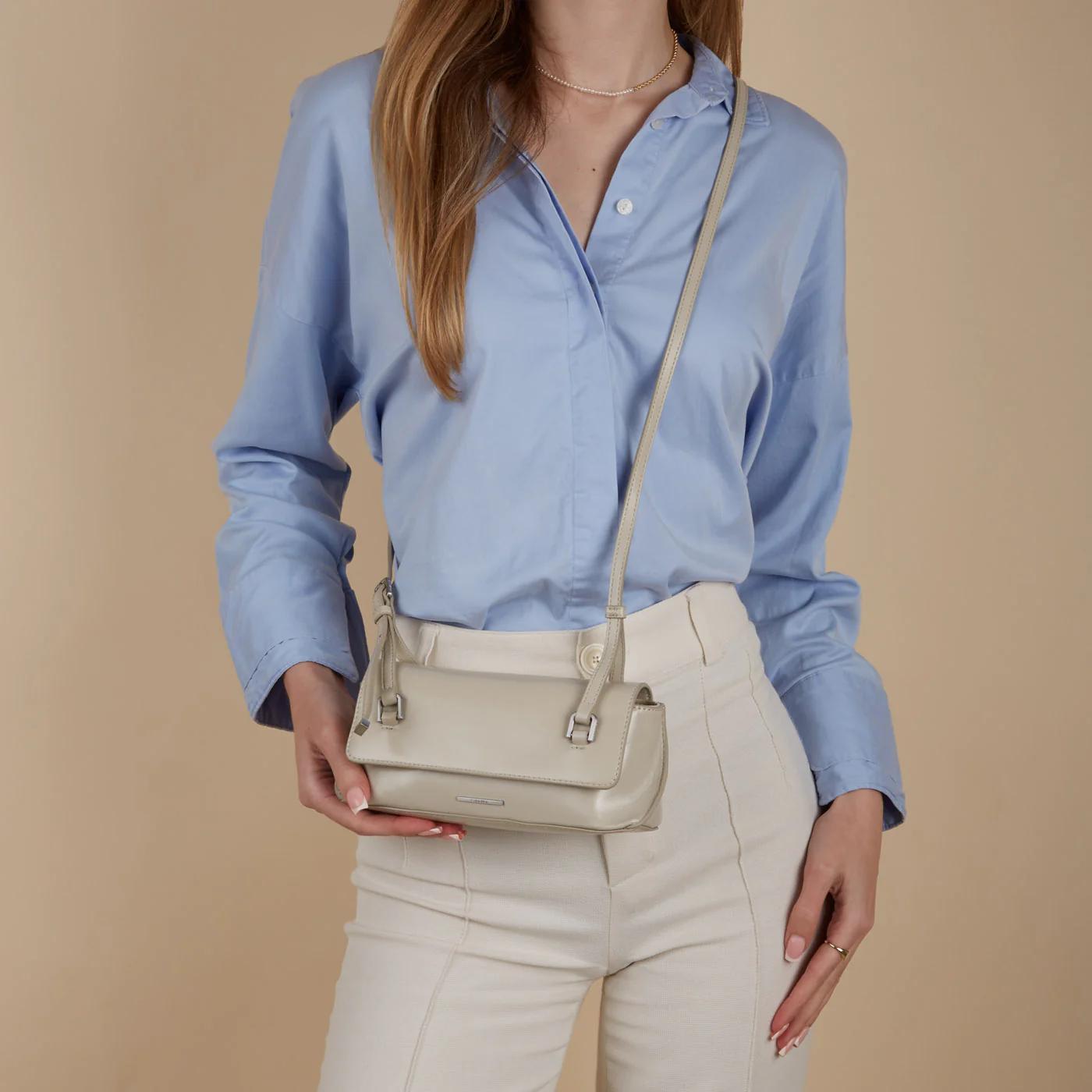 Calvin Klein Grey Crossbody Bag K60K610934PEA - Image 2