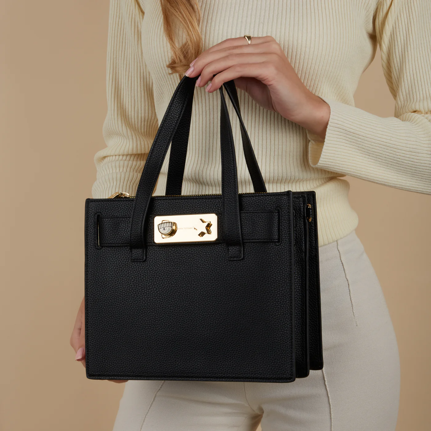 Chiara Ferragni Eye Star Black Handbag 75SB4BE6-ZS529-899 - Image 3