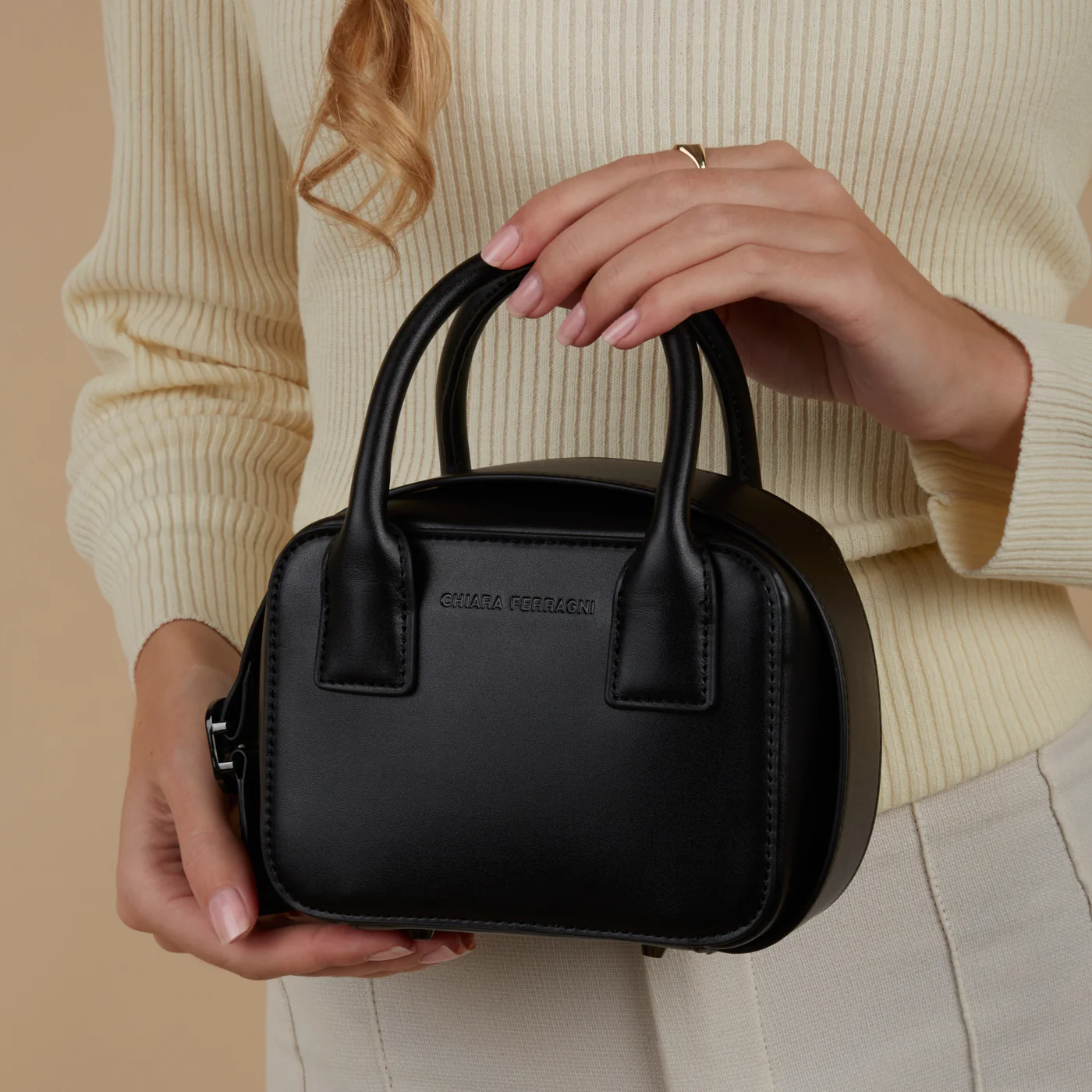 Chiara Ferragni Eyelike Black Crossbody Bag 75SB4BBD-ZS517-899 - Image 3