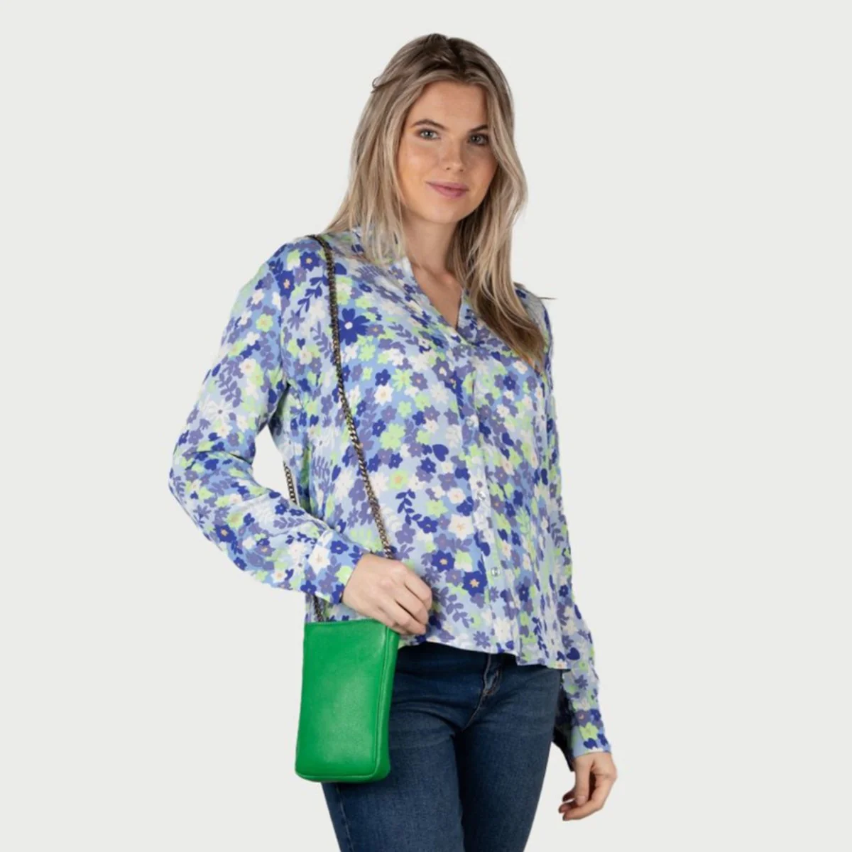 Cowboysbag Green Phone bag 3425-000927 - Image 2