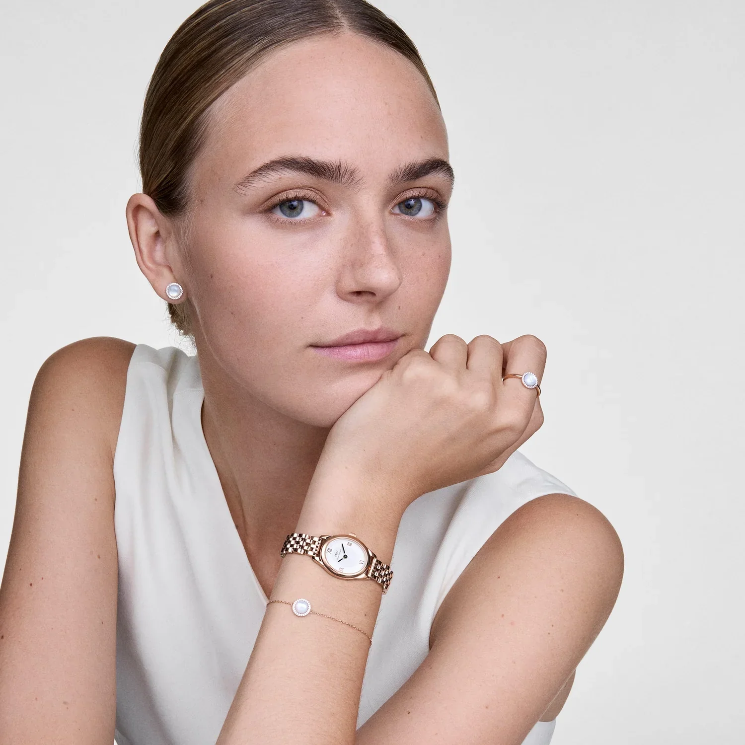 Daniel Wellington Audrey Mother of Pearl Bracelet DW00401435 - Image 2