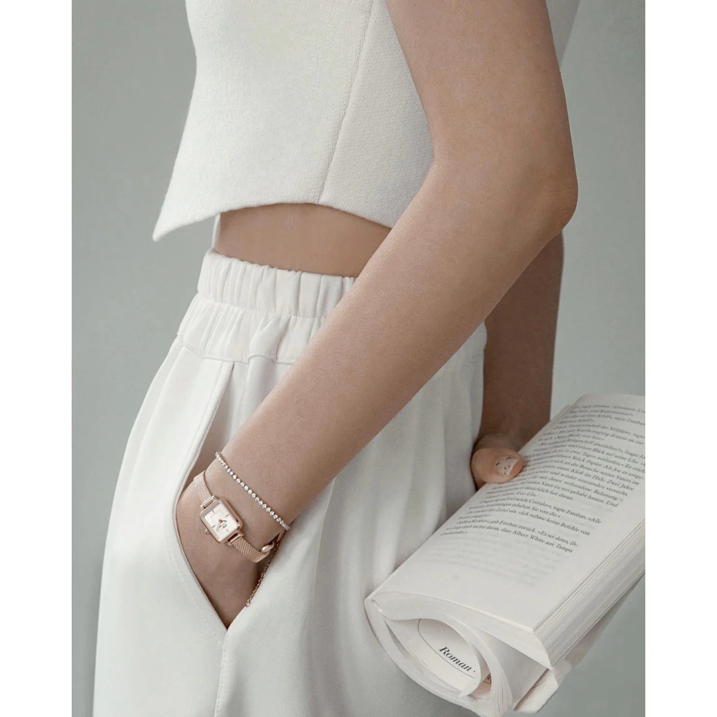 Daniel Wellington Quadro Rose gold Watch DW00100651 - Image 3