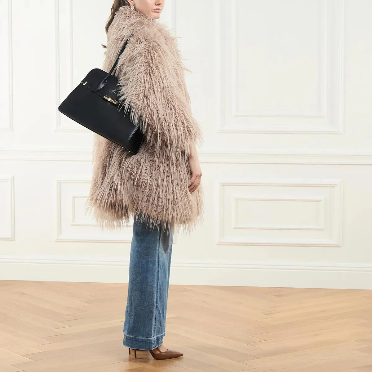 Furla Black Shoulder Bag 2001-A0530286 - Image 2