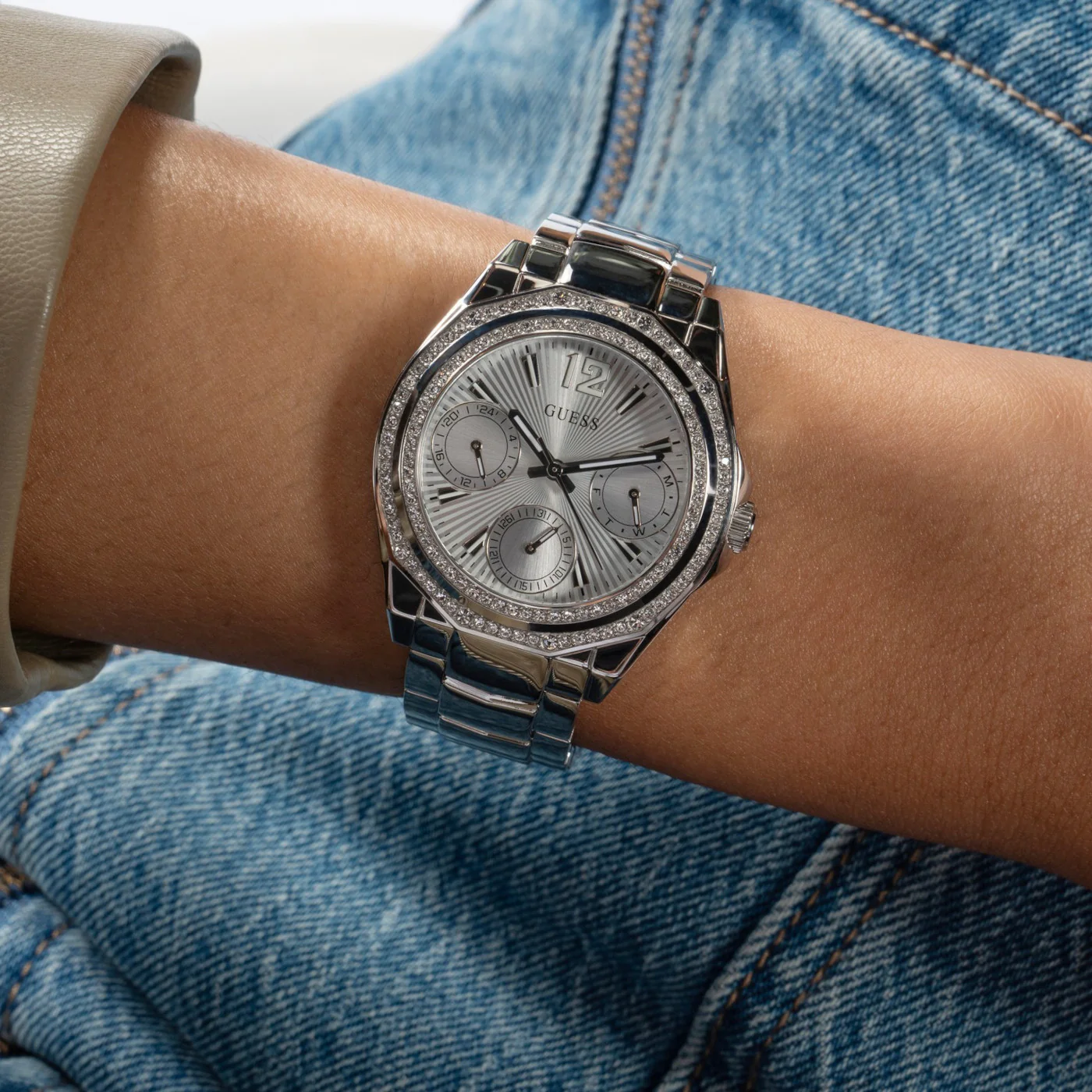 Guess Bryant Silver Watch GW0685L1 - Image 2