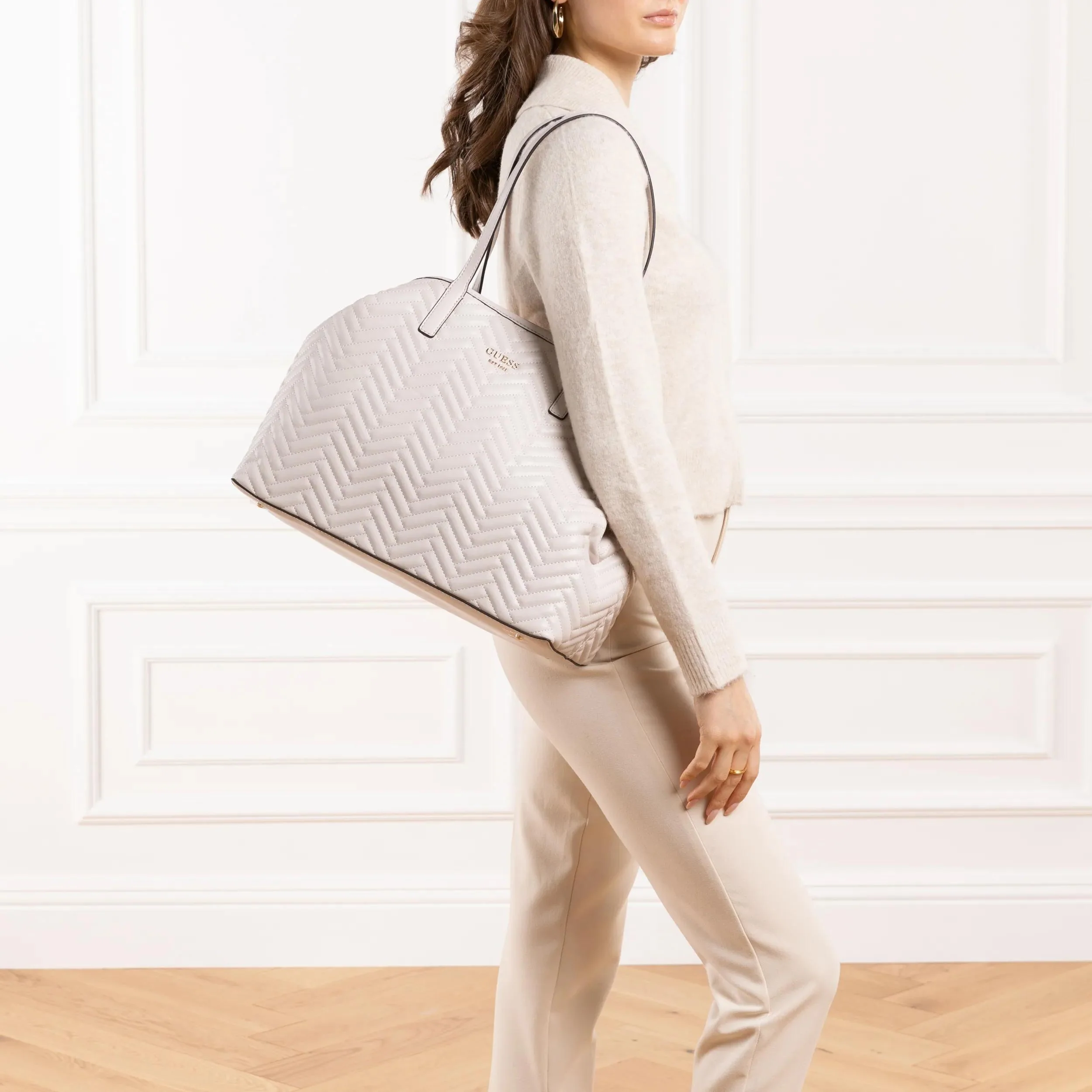 Guess Cream Shopper 2001-A0479301 - Image 2