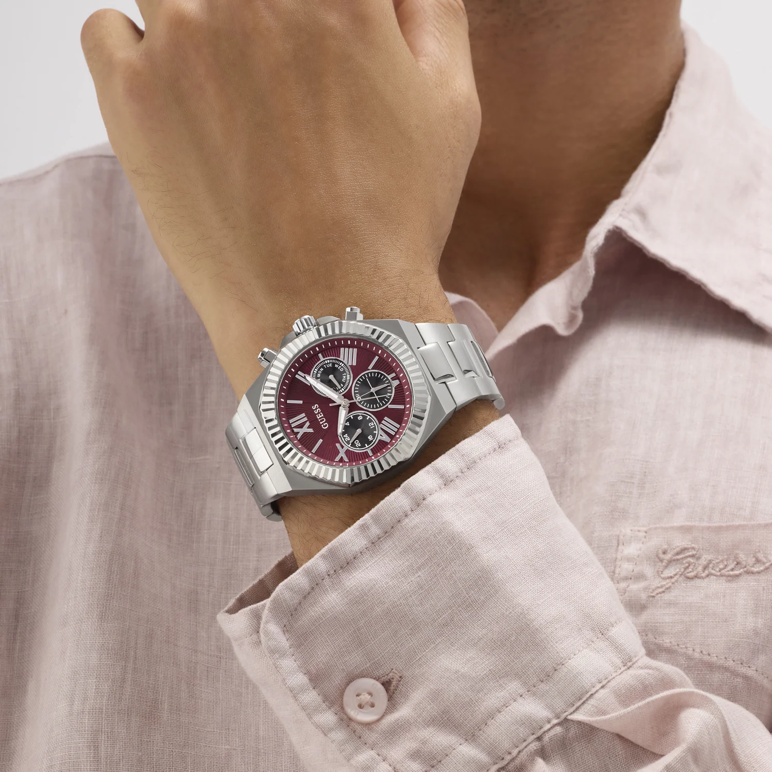 Guess Equity Bordeaux Men's Watch GW0703G7 - Image 2