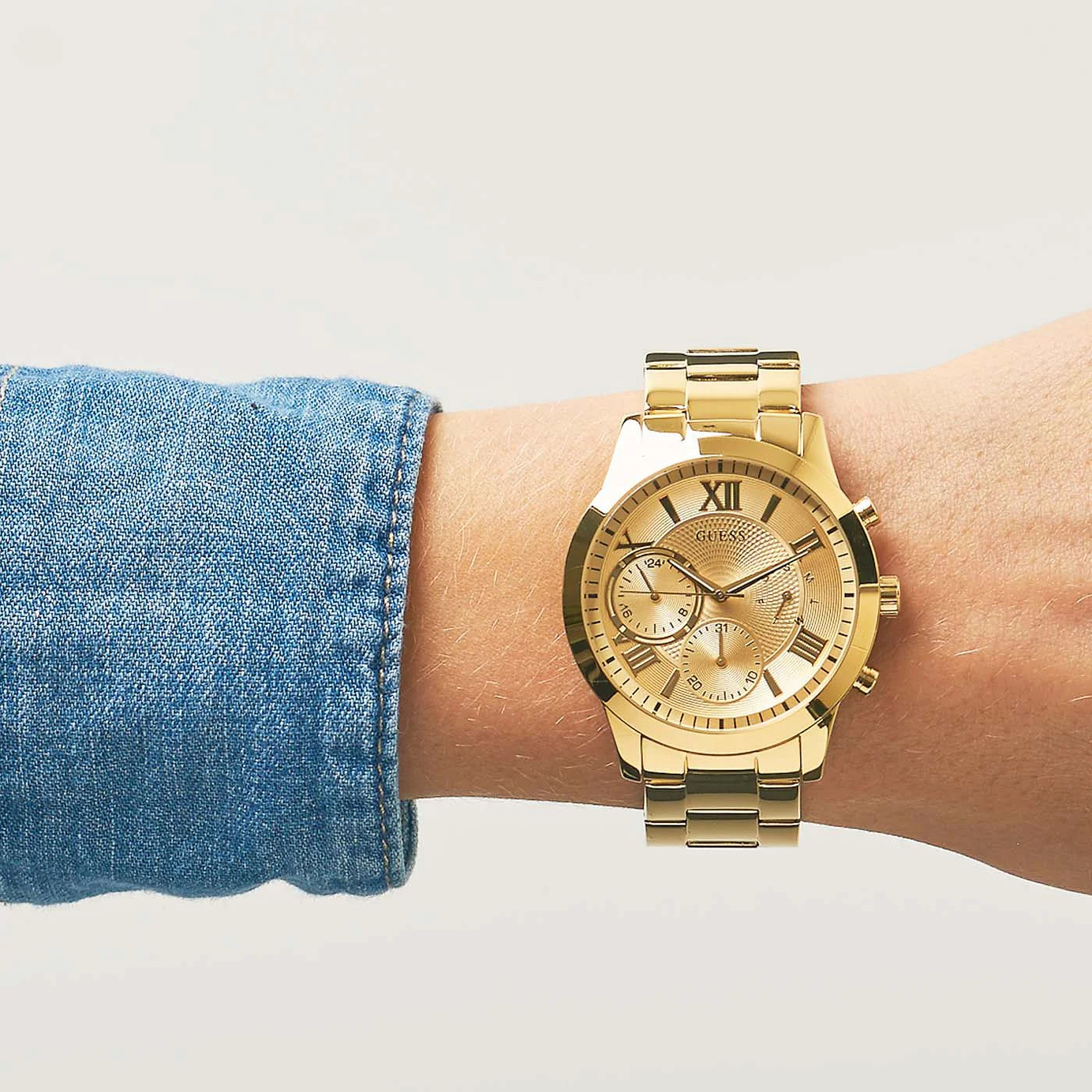 GUESS Gold Watch W1070L2 - Image 2