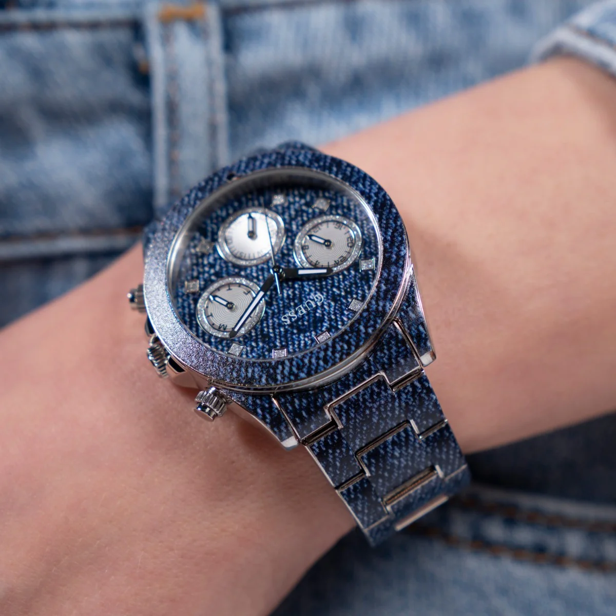 GUESS Indigo Women's Watch GW0750L1 - Image 6
