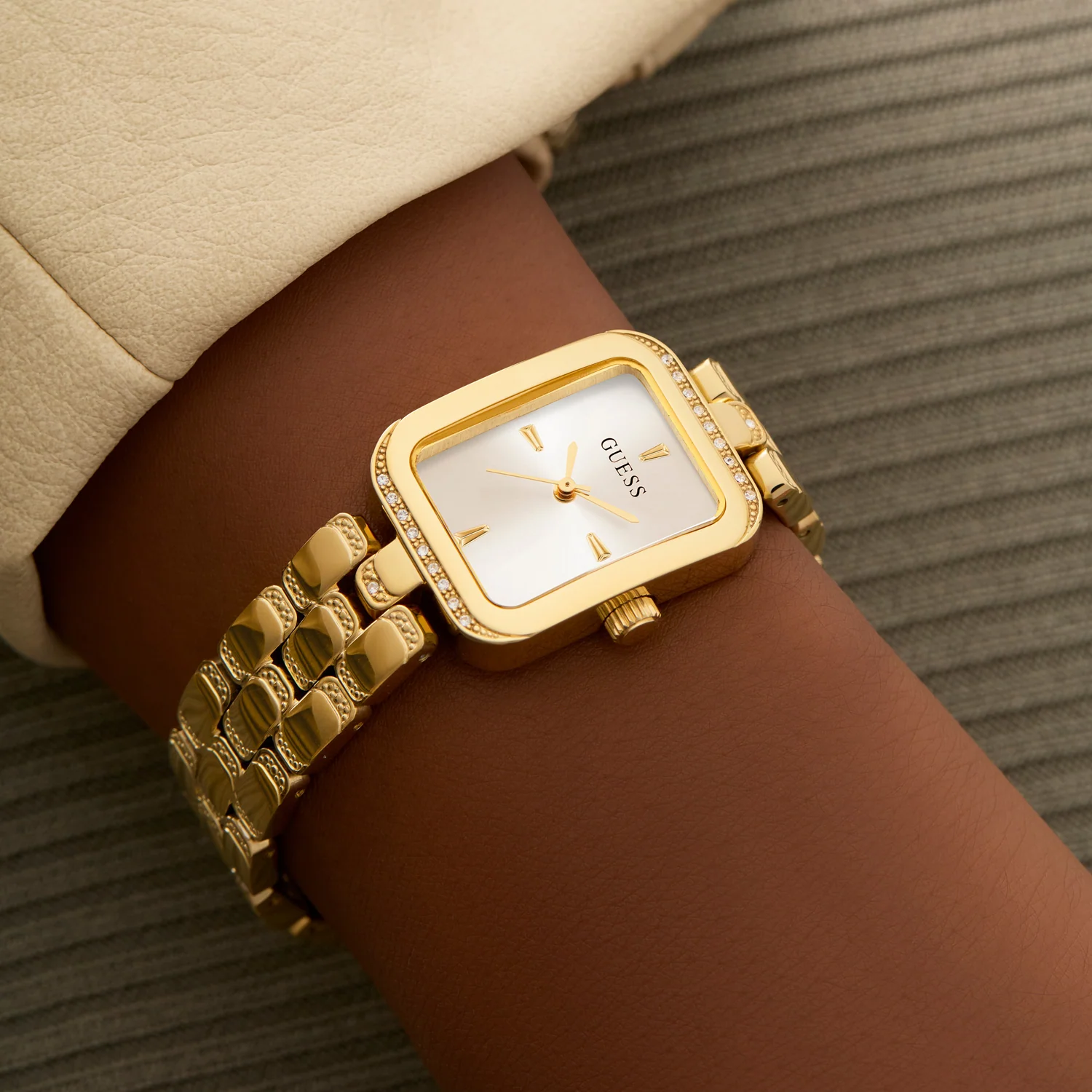 Guess Isla Women's Watch GW0865L2 - Image 2