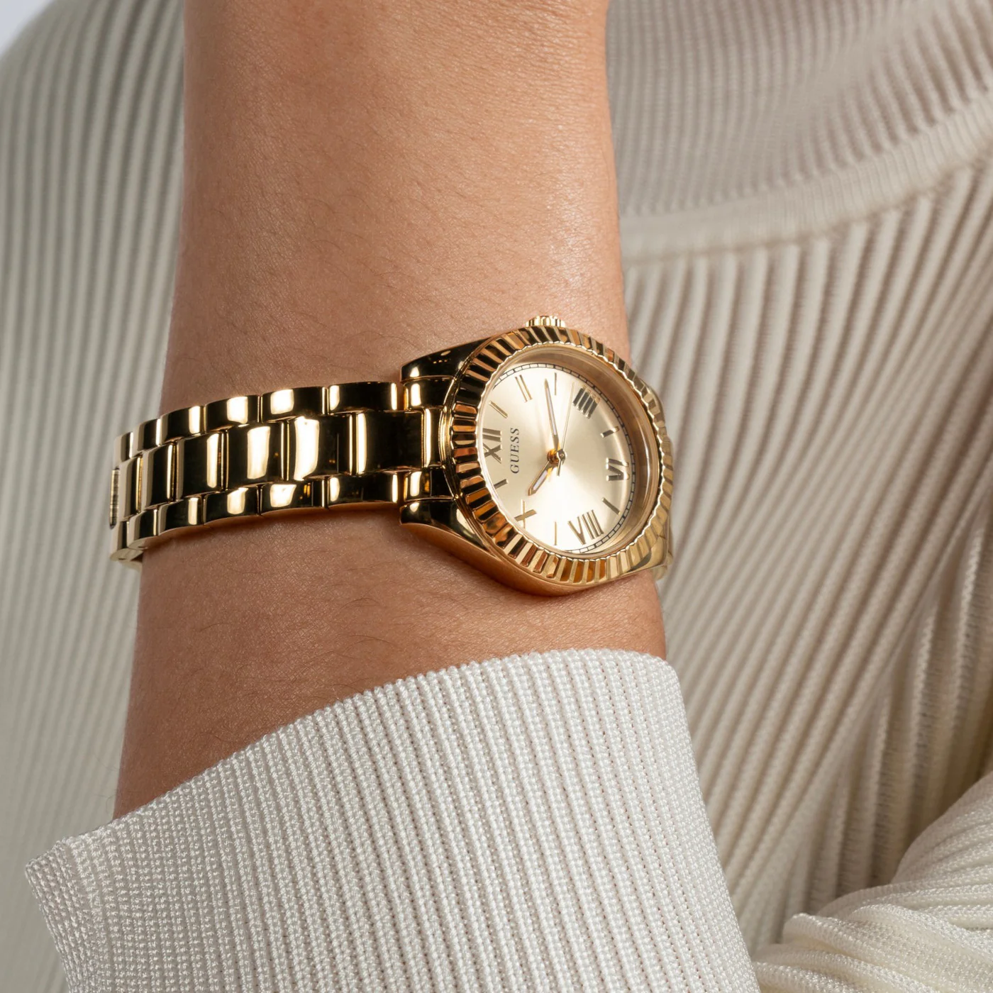 Guess Mini Luna Gold Watch GW0687L2 - Image 3