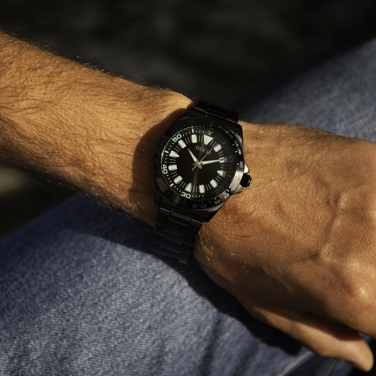 Guess Neo Black Men's Watch GW1064G3 - Image 2