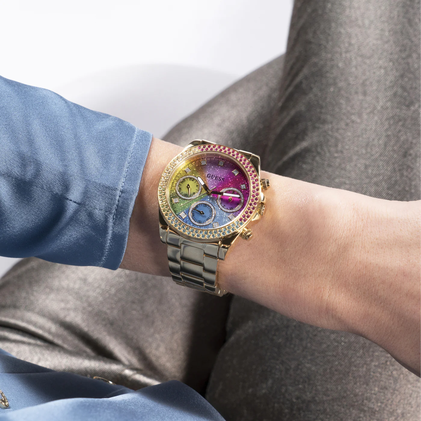 GUESS Sol Gold Watch GW0483L4 - Image 2