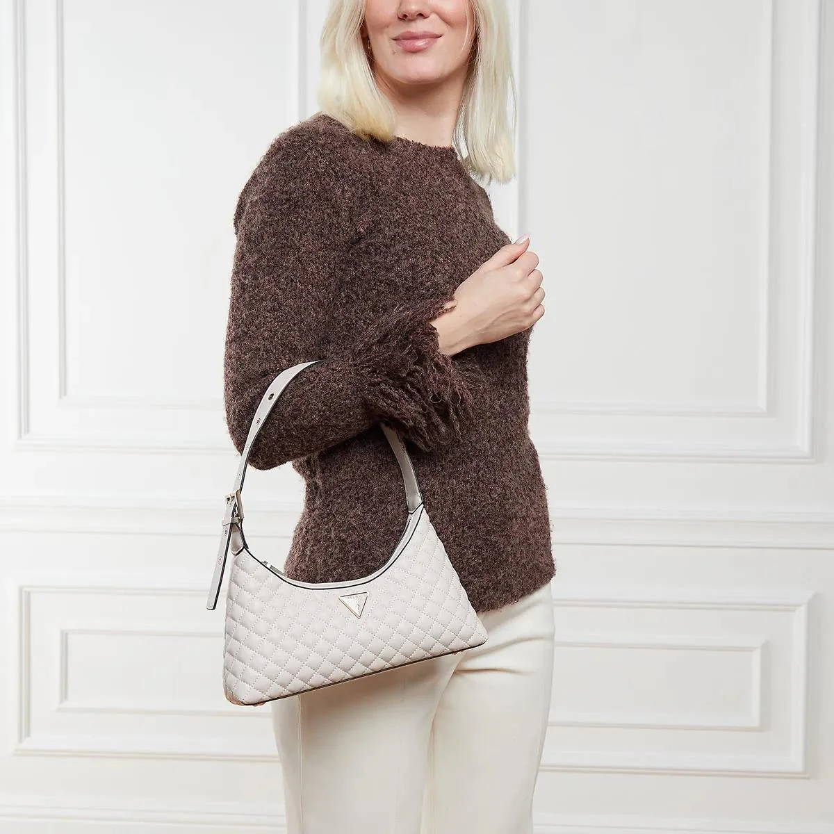 Guess White Shoulder Bag 2001-A0479274 - Image 2