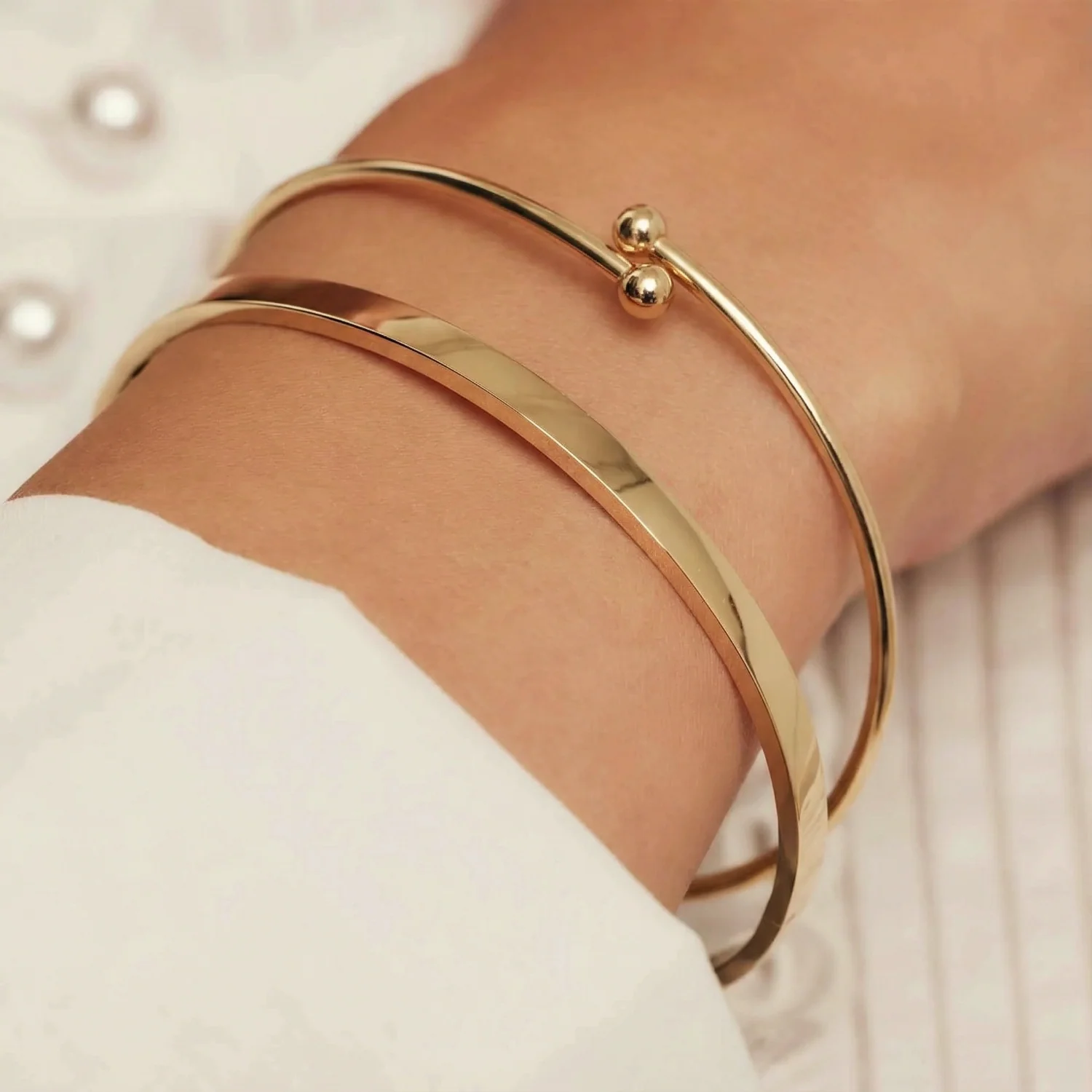 Isabel Bernard Monceau Mirell 14-carat gold bangle IB320135 - Image 3