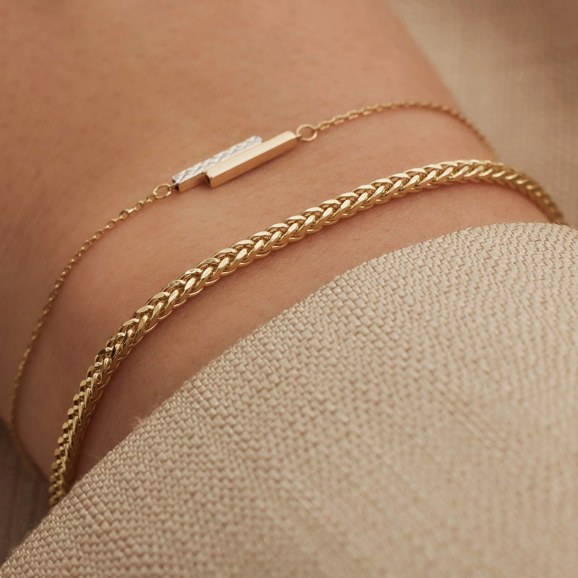 Isabel Bernard Aidee Sharla 14 Carat Golden Chain bracelet IB320115 - Image 3