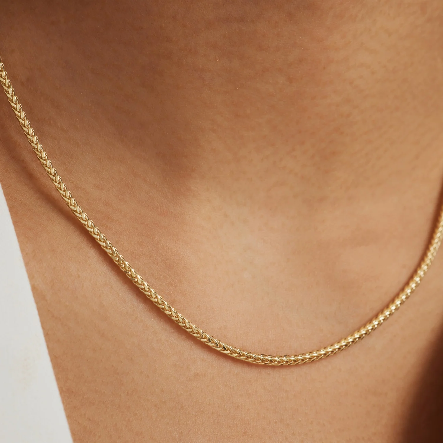 Isabel Bernard Aidee Sharla 14 Carat Golden Schakel Necklace IB340148 - Image 2