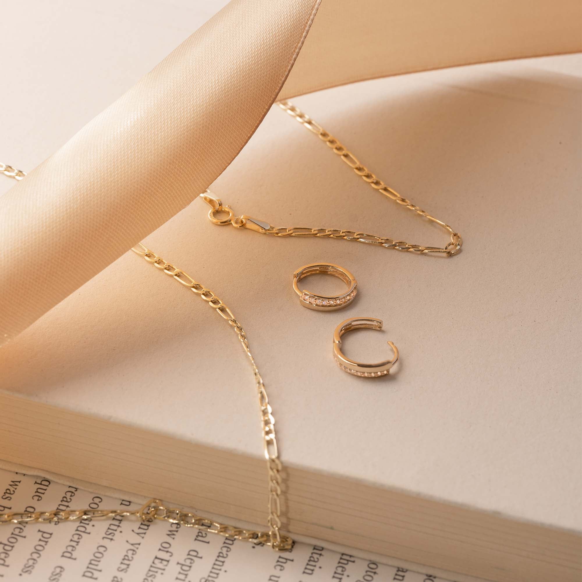 Isabel Bernard Cadeau d'Isabel 14 Carat Golden Earrings Set IB90096 - Image 4