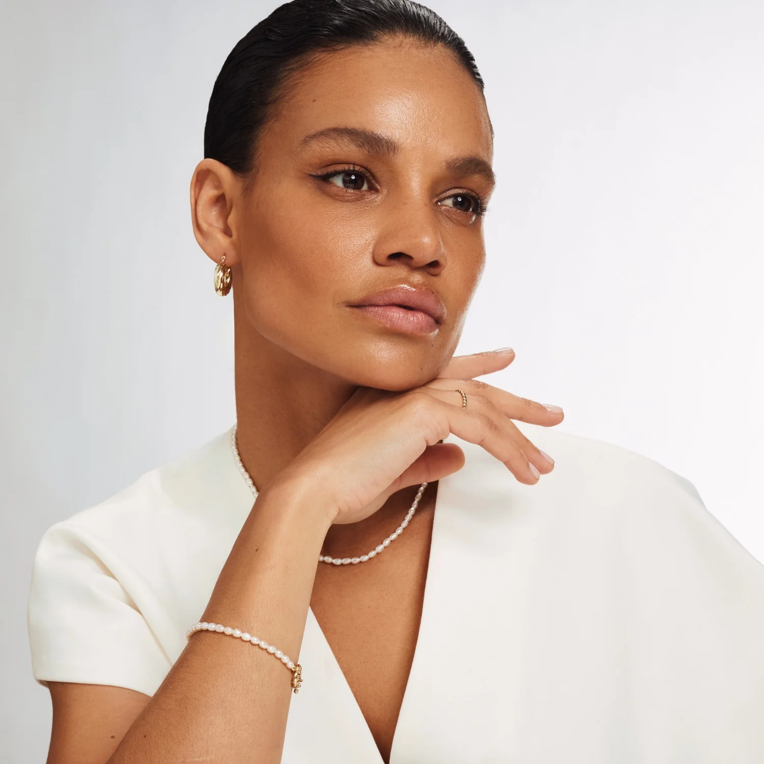 Isabel Bernard Cadeau d'Isabel 14 karat gold necklace and bracelet gift set with freshwater pearls IB90174 - Image 2