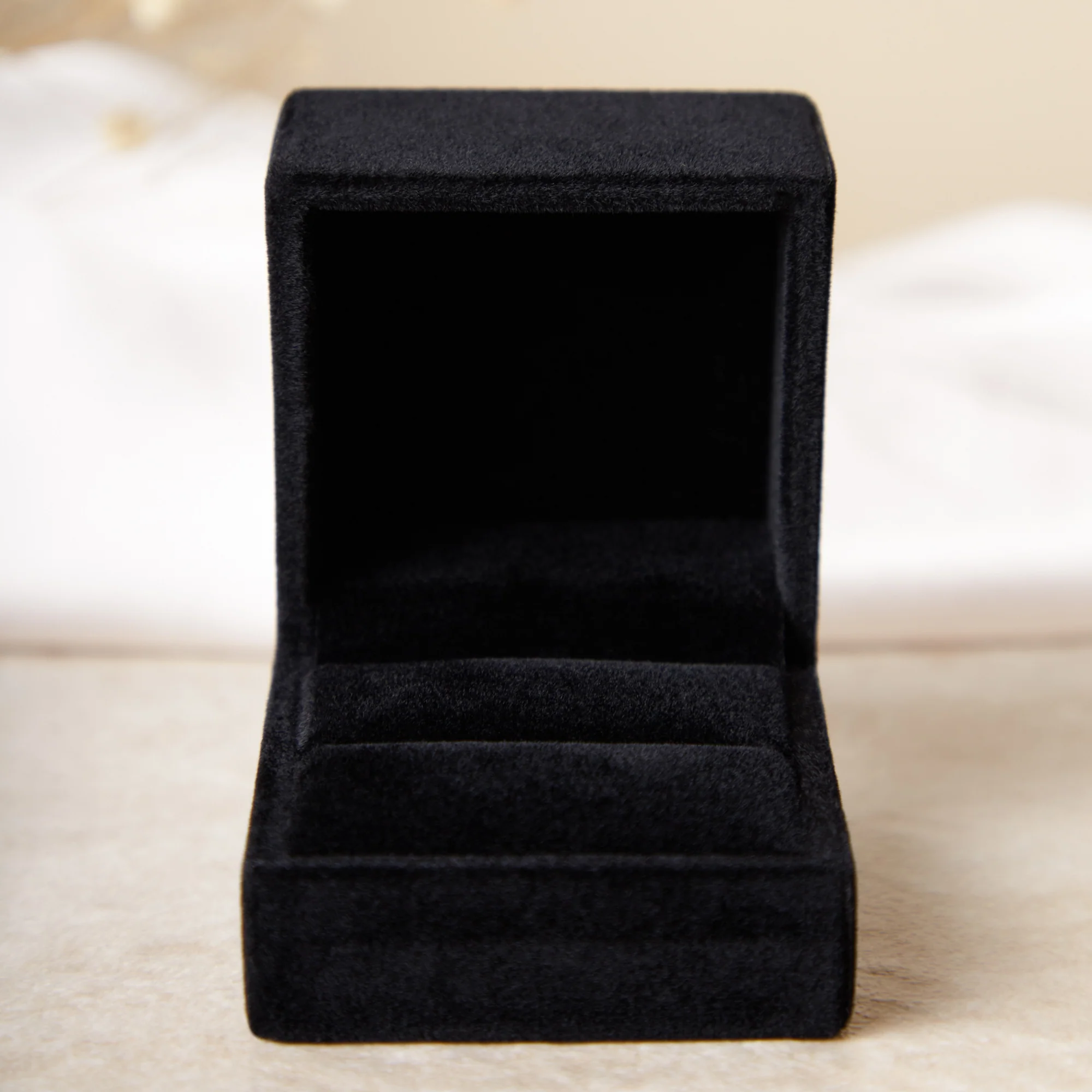 Isabel Bernard Cadeau d'Isabel Black Luxe Ringdoosje VERP-IB-008 - Image 4