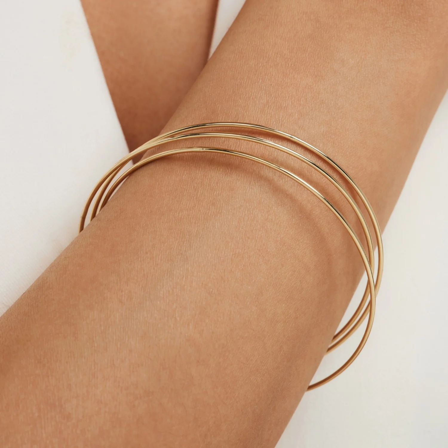 Isabel Bernard Cour d'Honneur Adora 14 Carat Golden Bangle Set IB320110 - Image 2