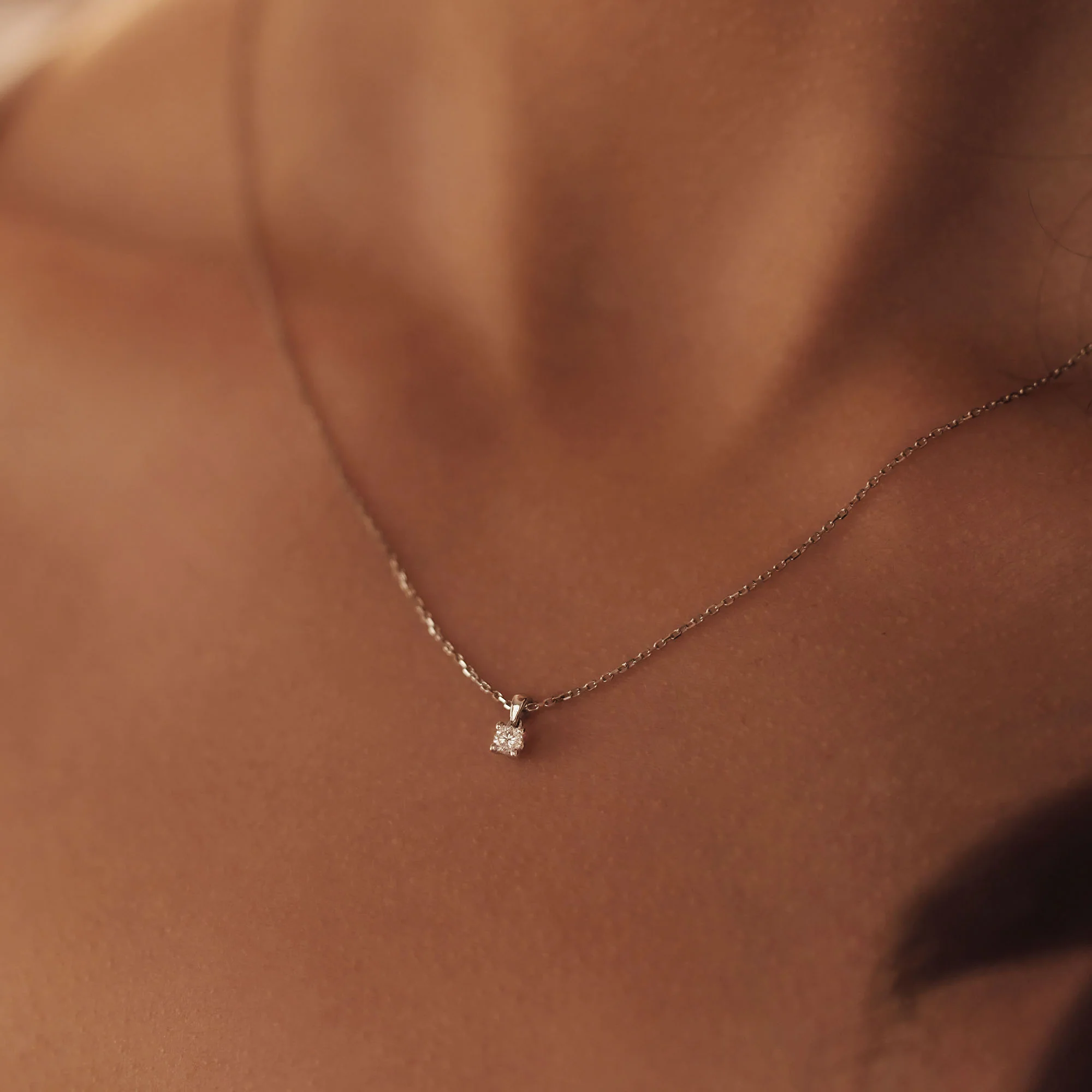 Isabel Bernard De la Paix Celesse 14 Carat Whitegold Necklace | diamond 0.07 ct | IBD350005 - Image 3
