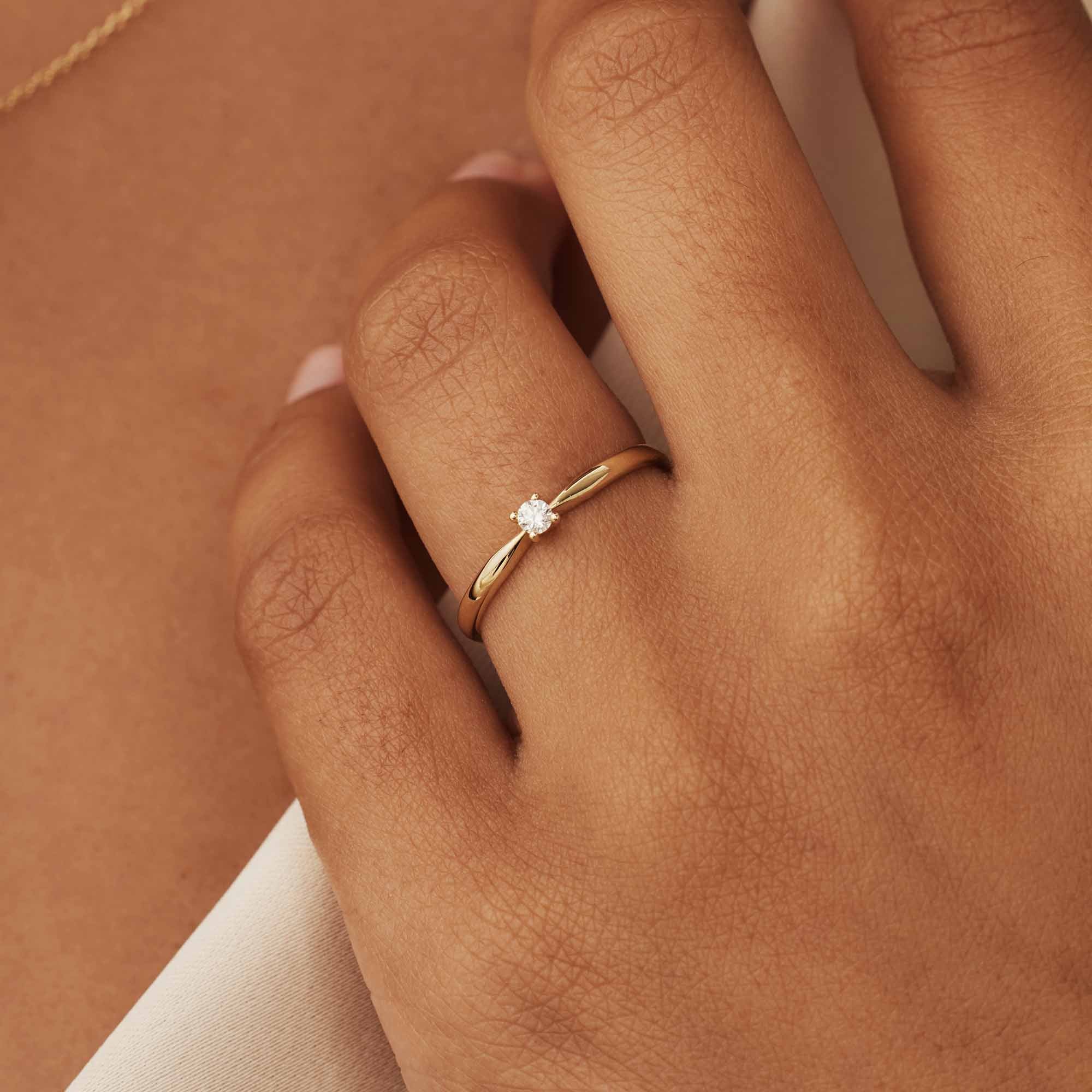 Isabel Bernard De la Paix Céline 14 Carat Gold Ring | diamond 0.05 ct | IBD330001-48 - Image 3