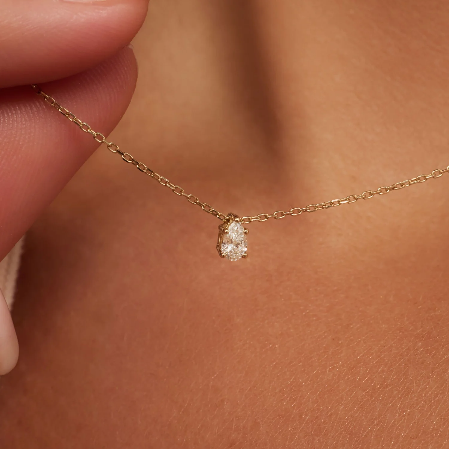 Isabel Bernard De la Paix Eloise 14 karat gold necklace with diamond 0.1 carat IBD350025 - Image 2
