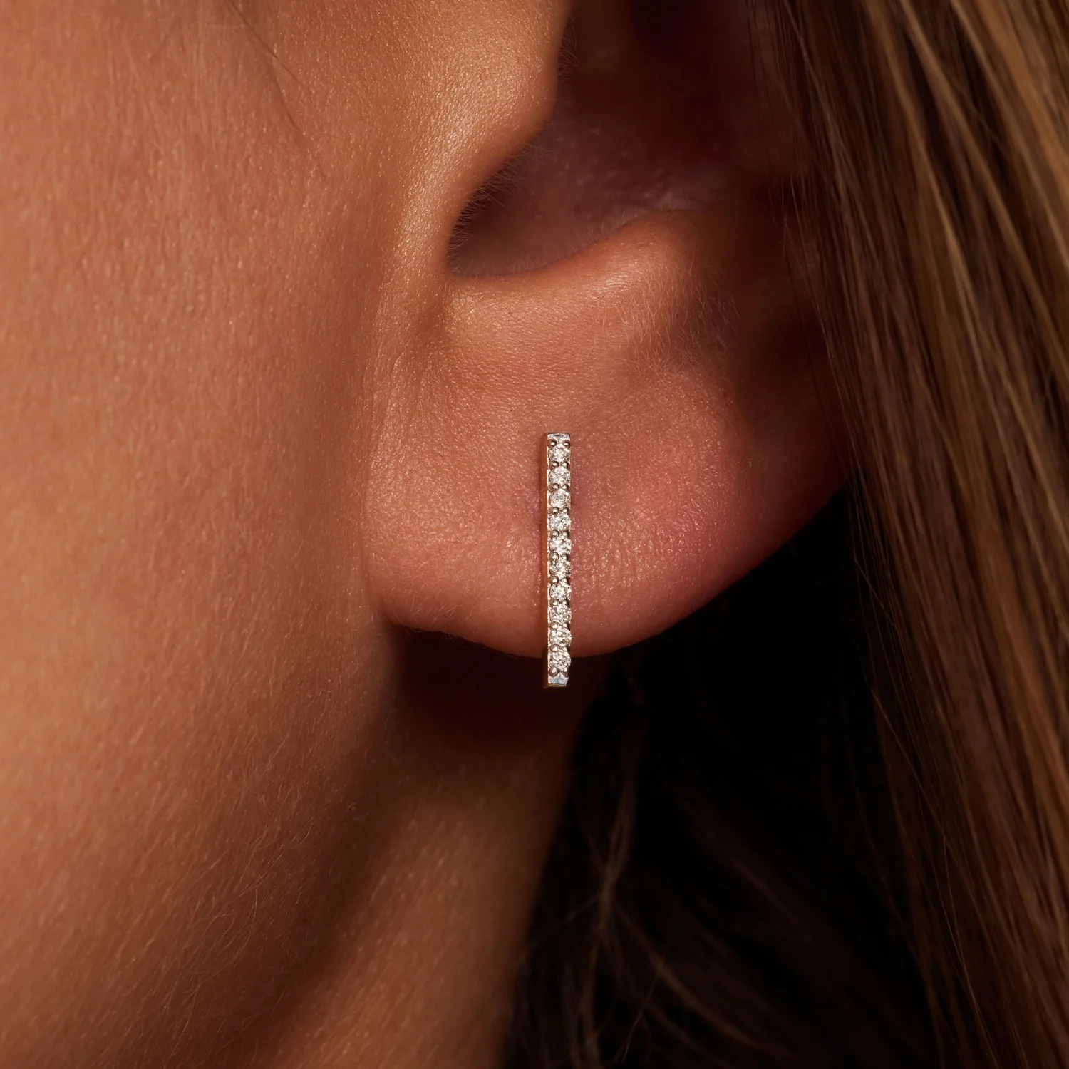 Isabel Bernard De la Paix Flavie 14 Karat gold ear studs with diamond 0.11 carat IBD360039 - Image 2