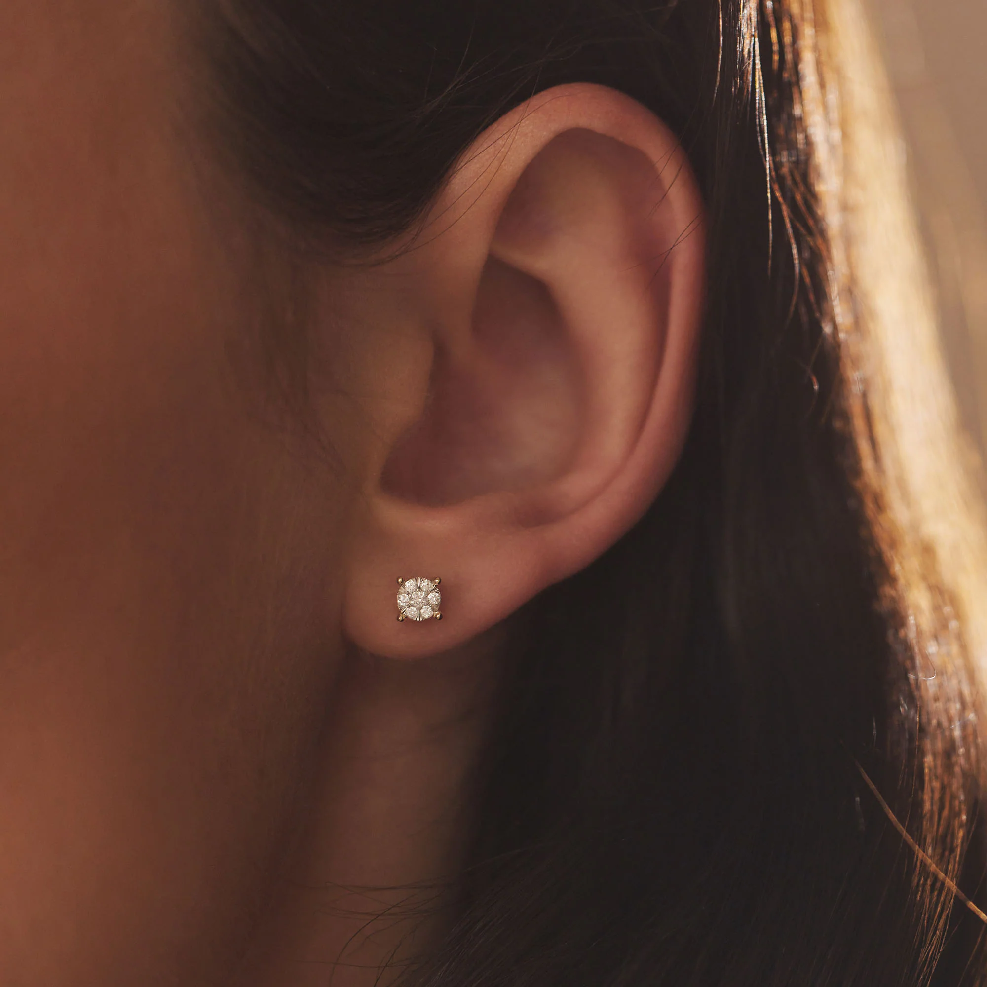Isabel Bernard De la Paix Hanaé 14 Carat Golden Ear Studs | diamond 0.16 ct | IBD360015 - Image 2