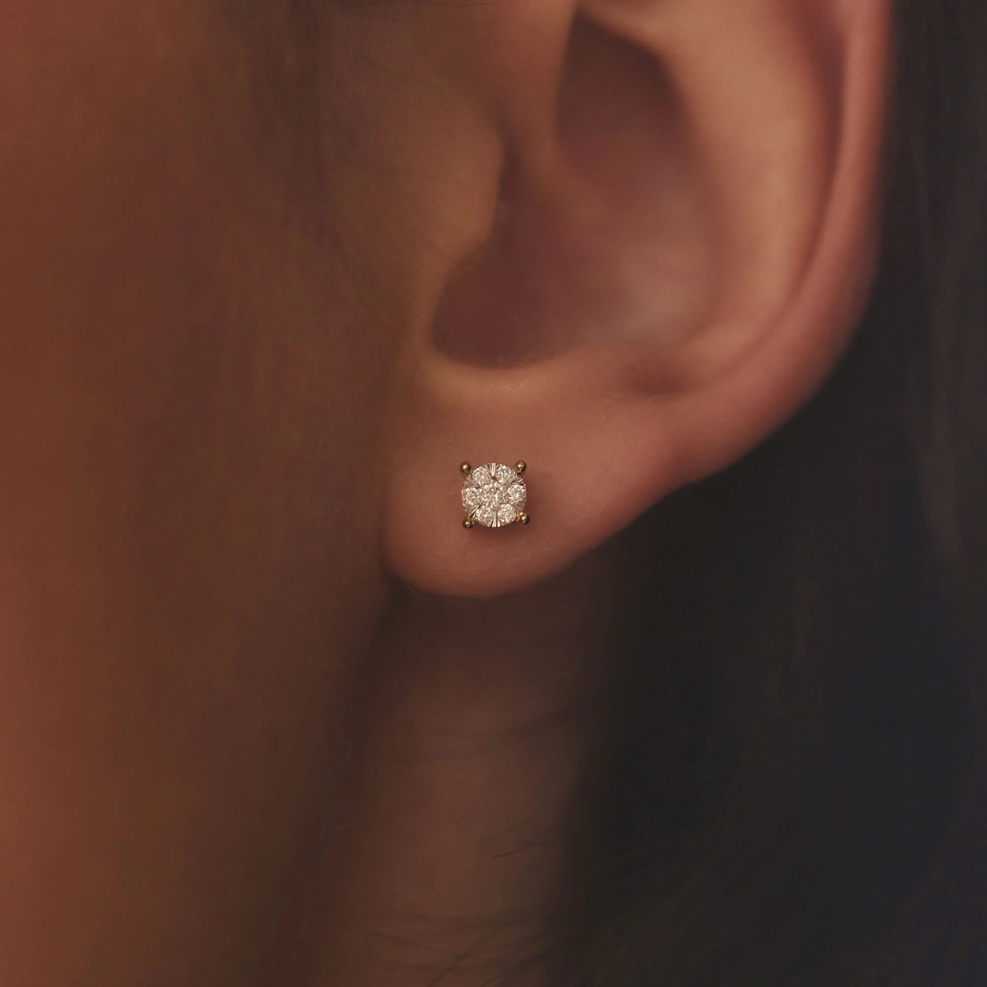 Isabel Bernard De la Paix Hanaé 14 Carat Golden Ear Studs | diamond 0.16 ct | IBD360015 - Image 3
