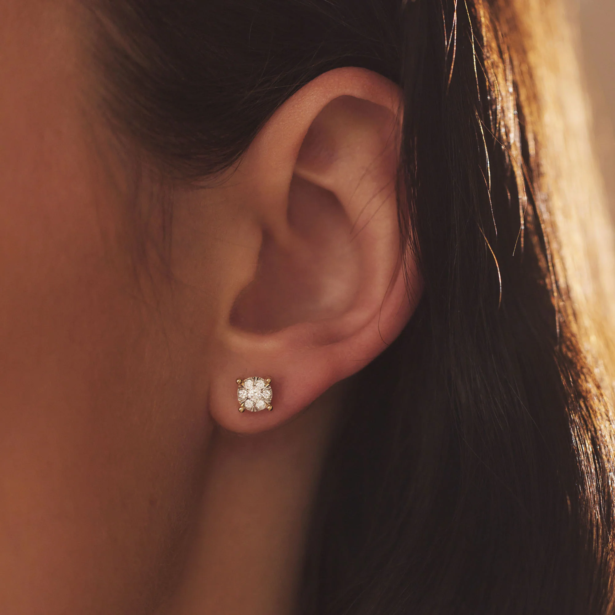 Isabel Bernard De la Paix Hanaé 14 Carat Golden Ear Studs | diamond 0.28 ct | IBD360013 - Image 2