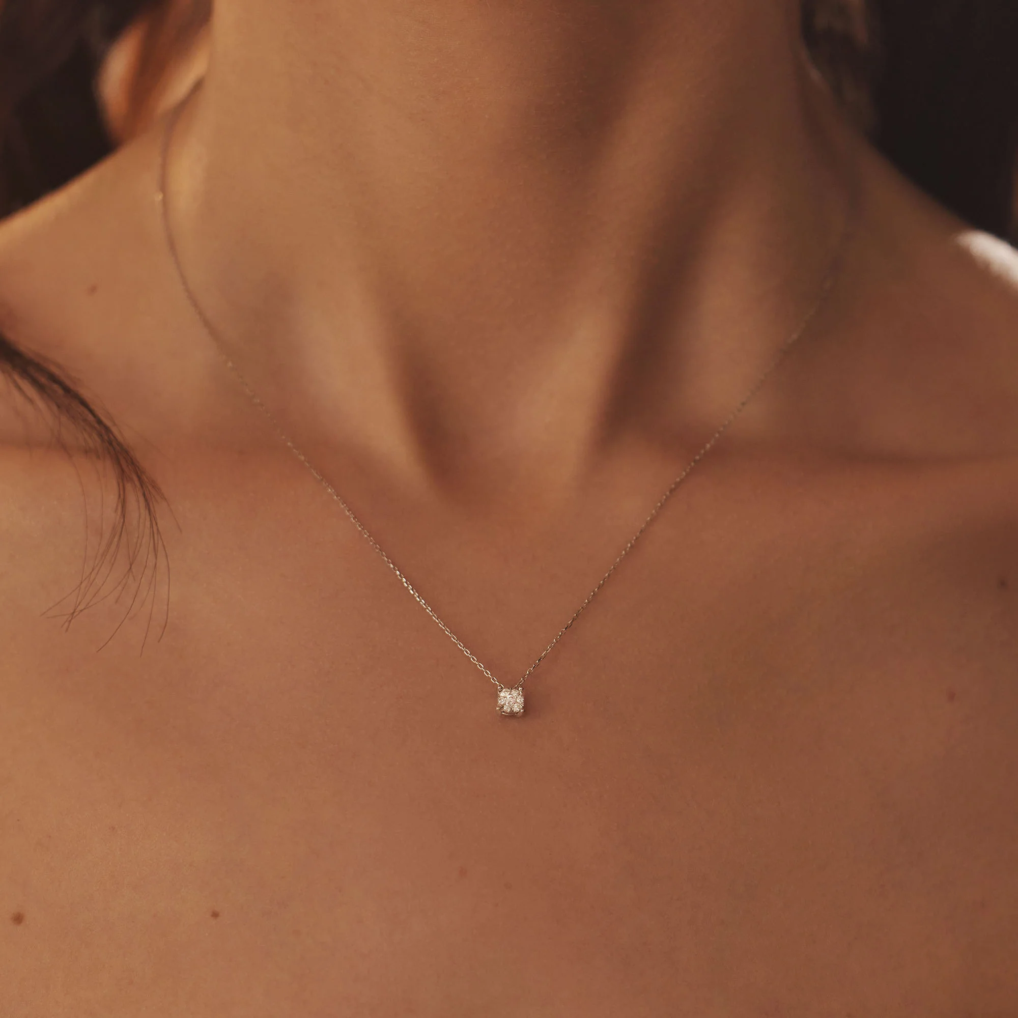 Isabel Bernard De la Paix Hanaé 14 Carat Whitegold Necklace | diamond 0.08 ct | IBD350009 - Image 2