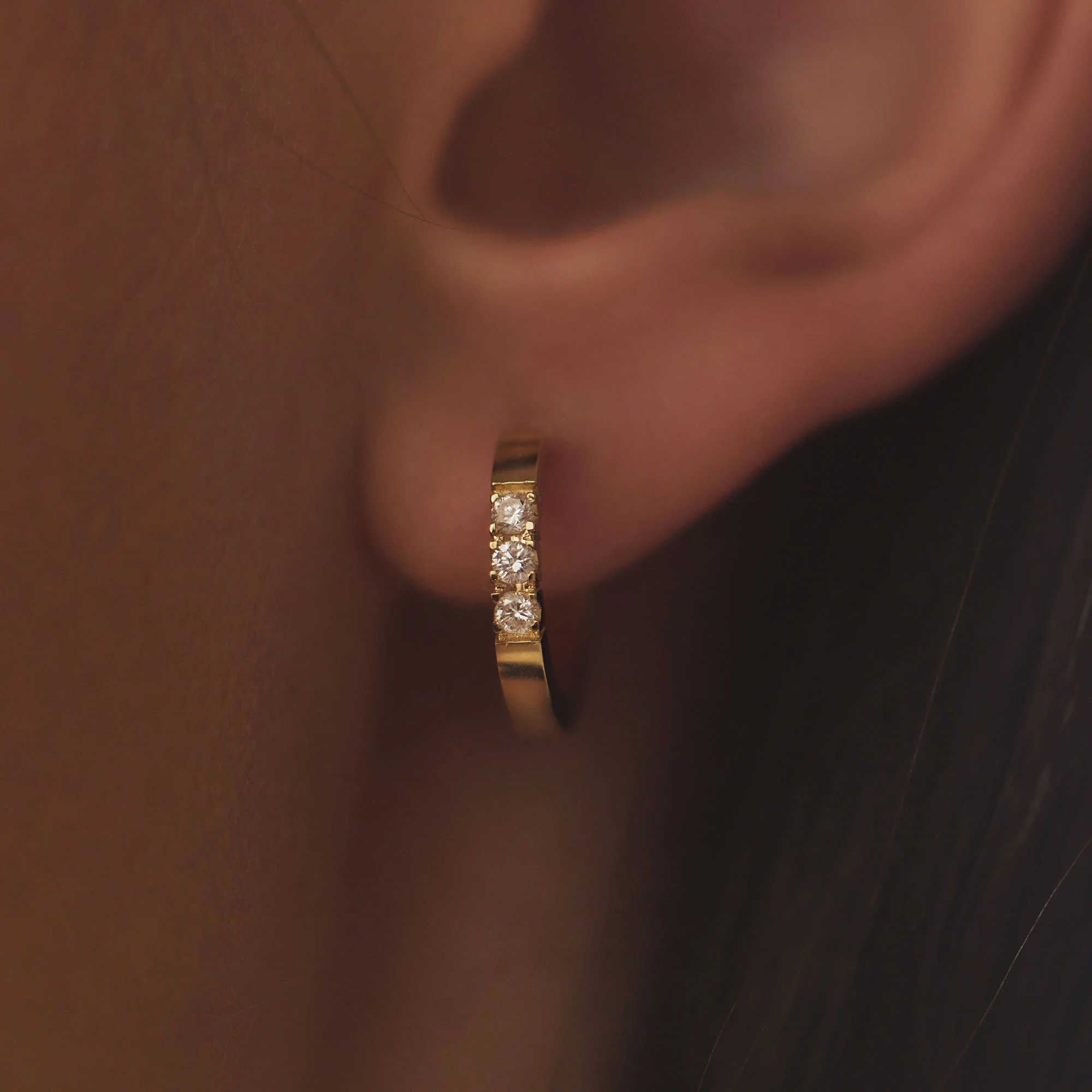 Isabel Bernard De la Paix Madeline 14 Carat Golden Hoop Earrings | diamond 0.15 ct | IBD360018 - Image 3