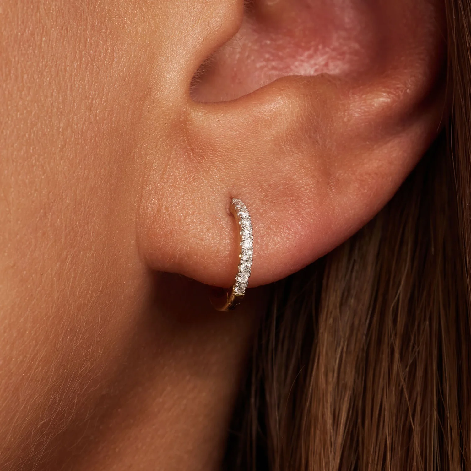 Isabel Bernard De la Paix Madeline 14 karat gold hoop earrings with diamond 0.09 carat IBD360033 - Image 2