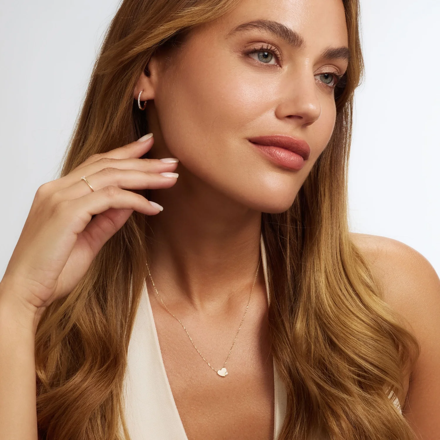 Isabel Bernard De la Paix Madeline 14 karat gold hoop earrings with diamond 0.15 carat IBD360034 - Image 7