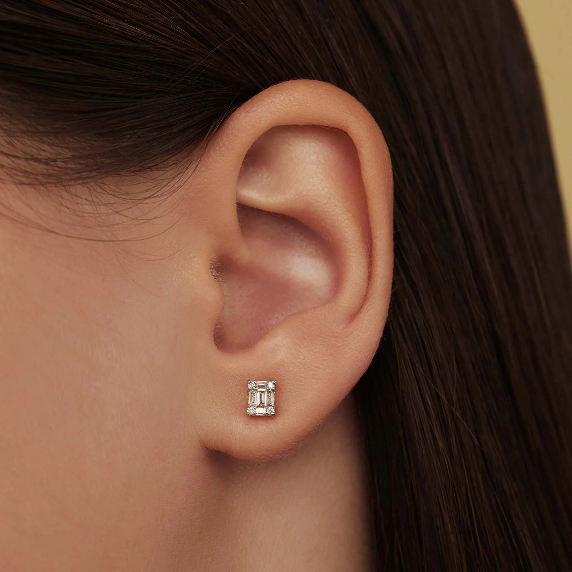 Isabel Bernard De la Paix Maxime 14 Carat Golden Ear Studs | diamond 0.19 ct | IBD360020 - Image 2