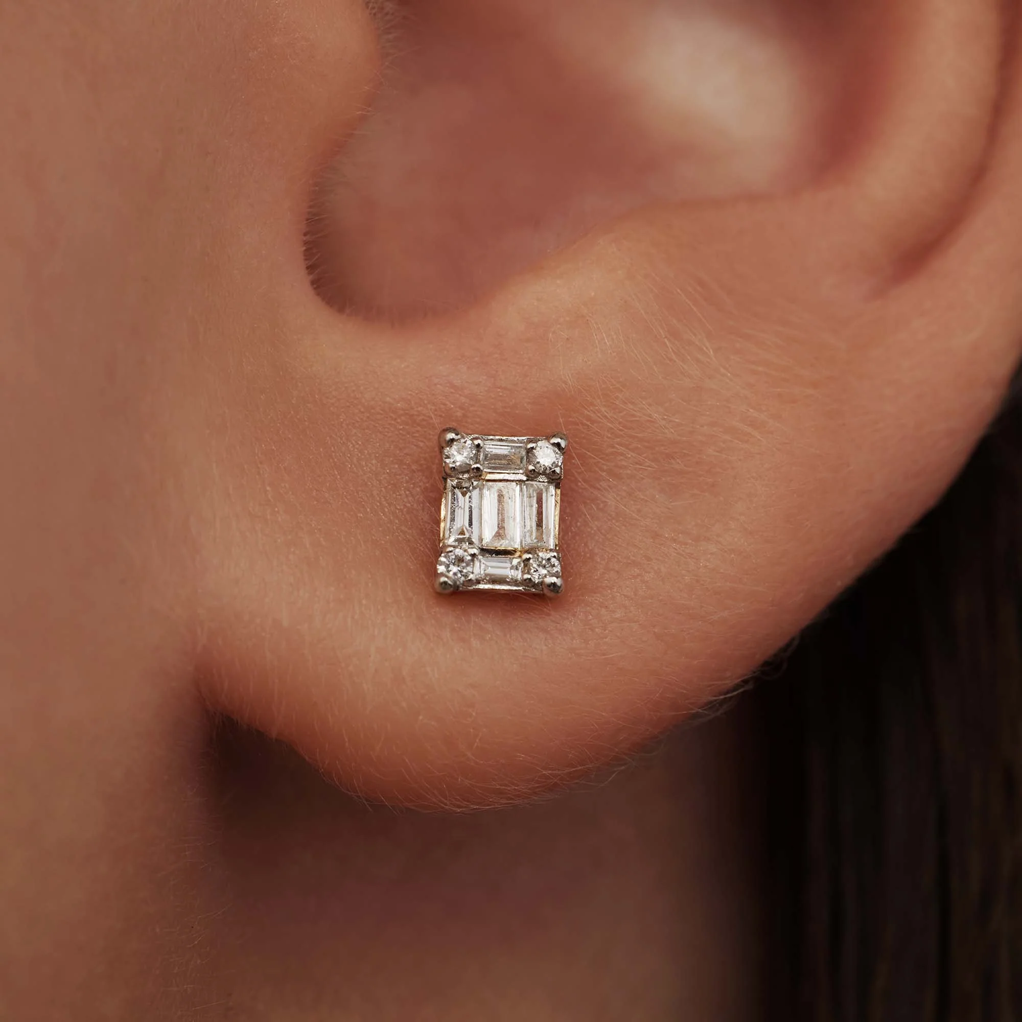 Isabel Bernard De la Paix Maxime 14 Carat Golden Ear Studs | diamond 0.19 ct | IBD360020 - Image 3