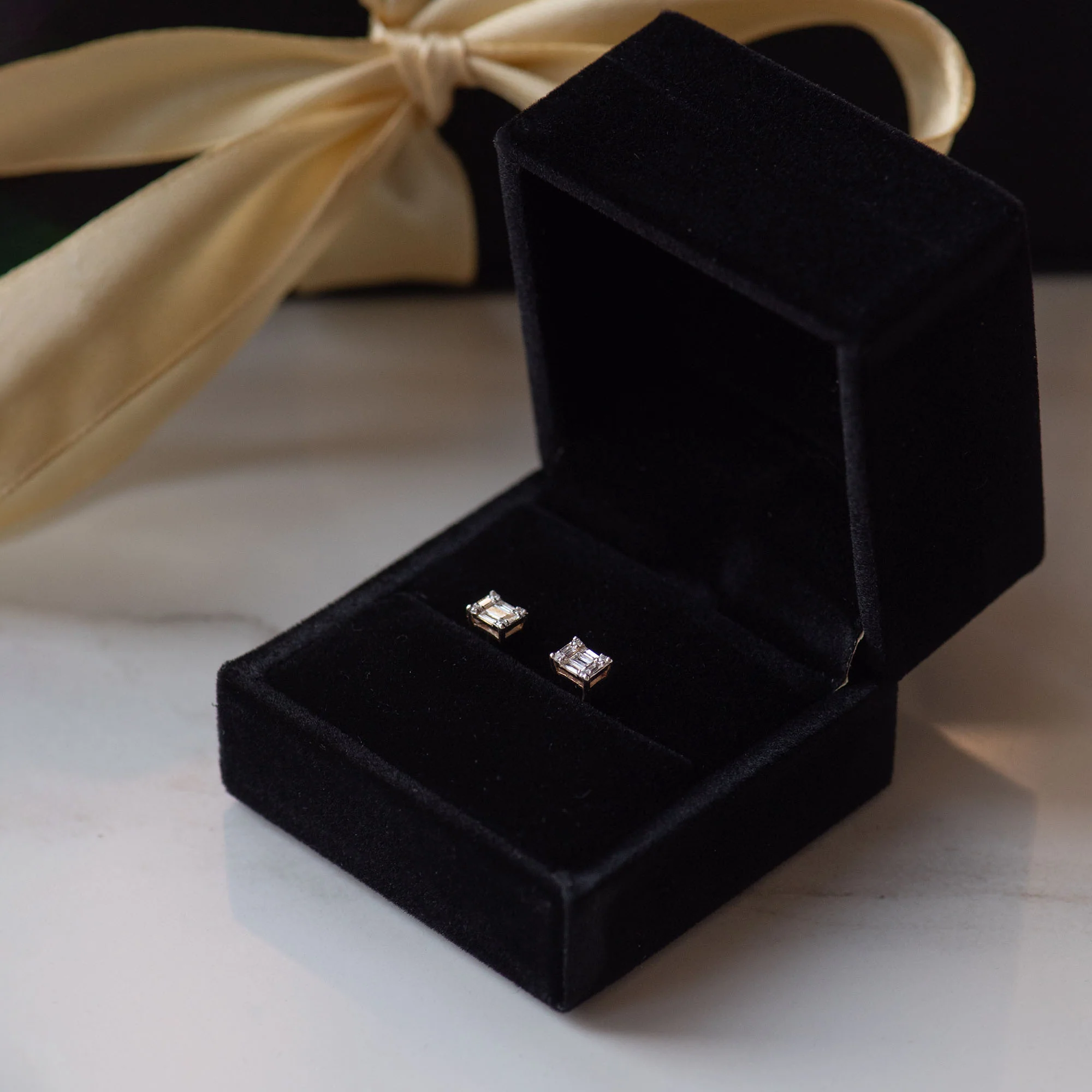 Isabel Bernard De la Paix Maxime 14 Carat Golden Ear Studs | diamond 0.19 ct | IBD360020 - Image 8