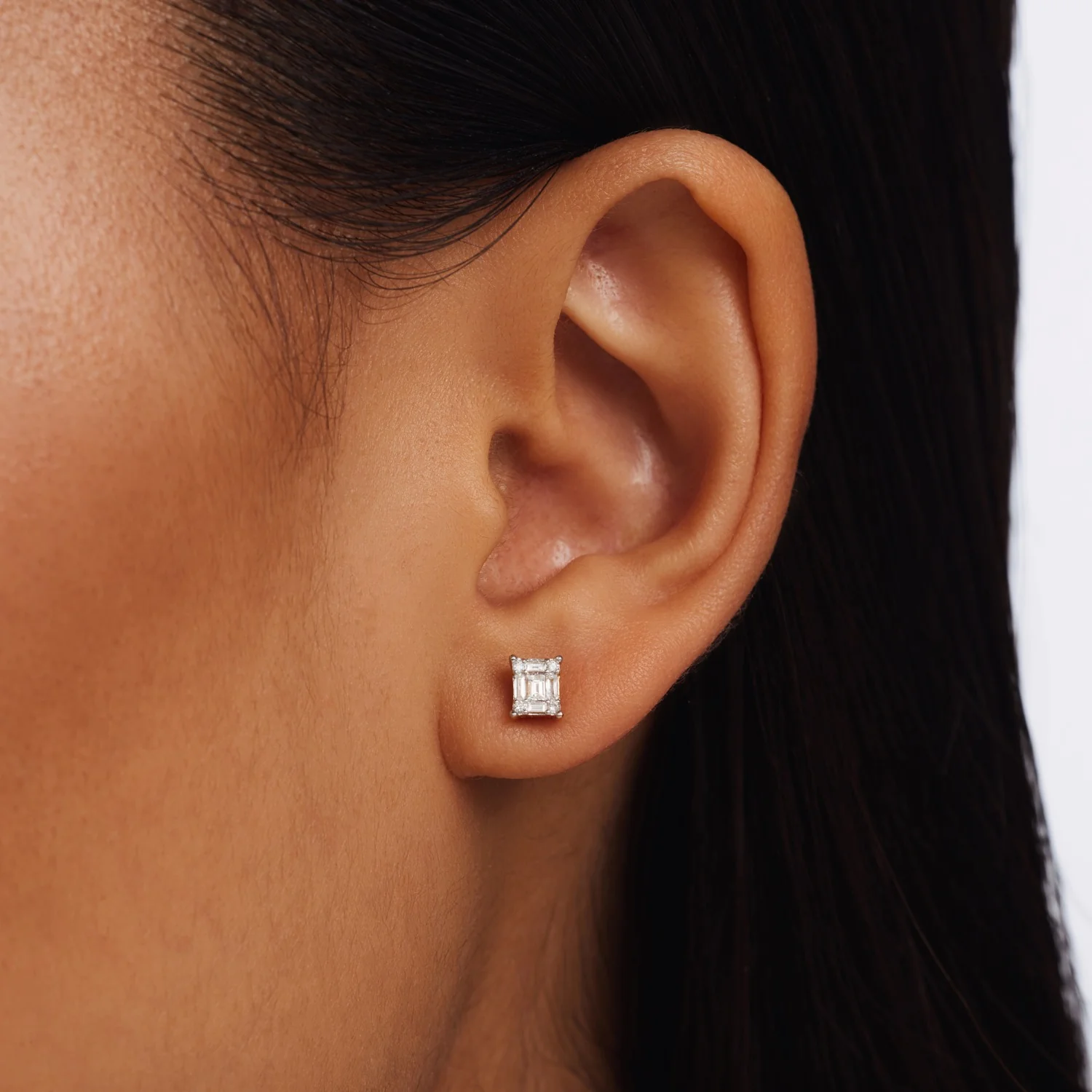 Isabel Bernard De la Paix Maxime 14 karat whitegold stud ear studs with diamond 0.22 carat IBD360031 - Image 2