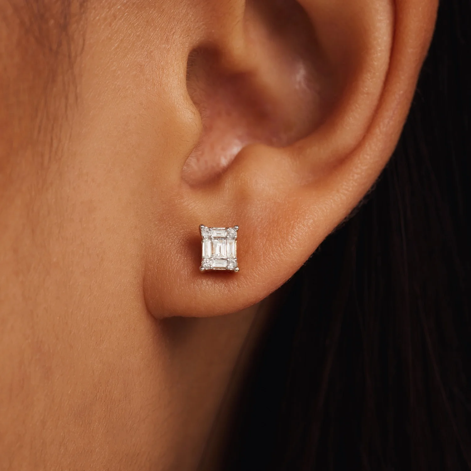 Isabel Bernard De la Paix Maxime 14 karat whitegold stud ear studs with diamond 0.22 carat IBD360031 - Image 3