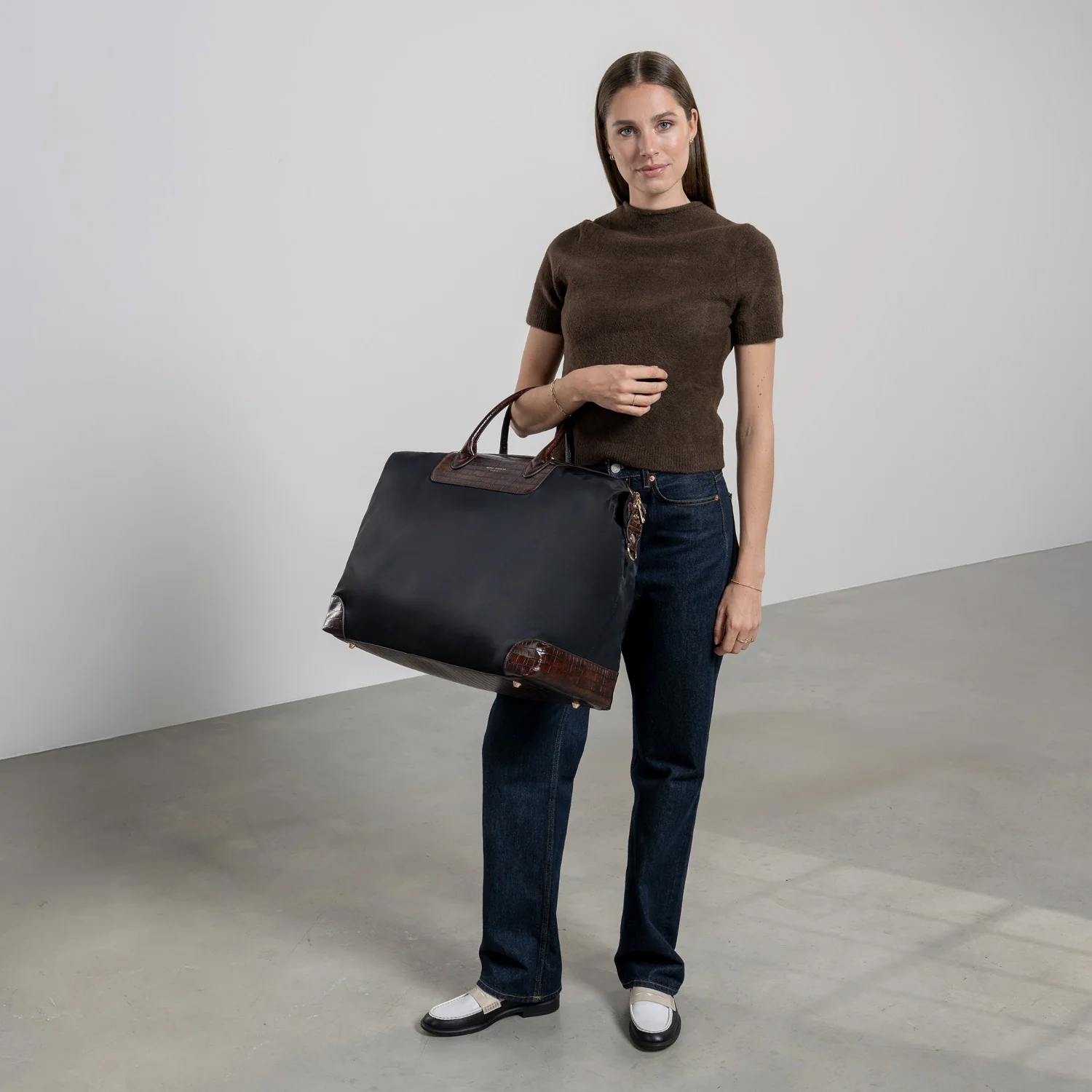Isabel Bernard Du Louvre Clarice Black Weekend Bag Medium IB20002-901 - Image 3