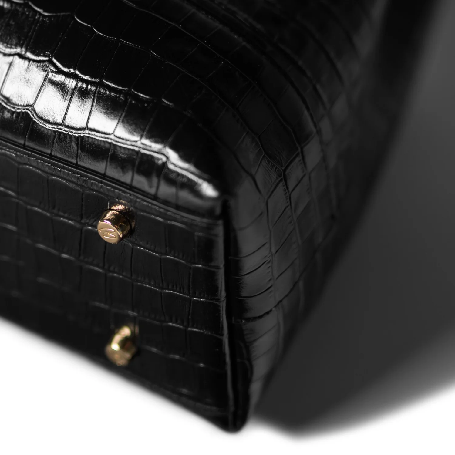 Isabel Bernard Femme Forte Macie Croco Black Calfskin Leather Handbag IB25074-201 - Image 8