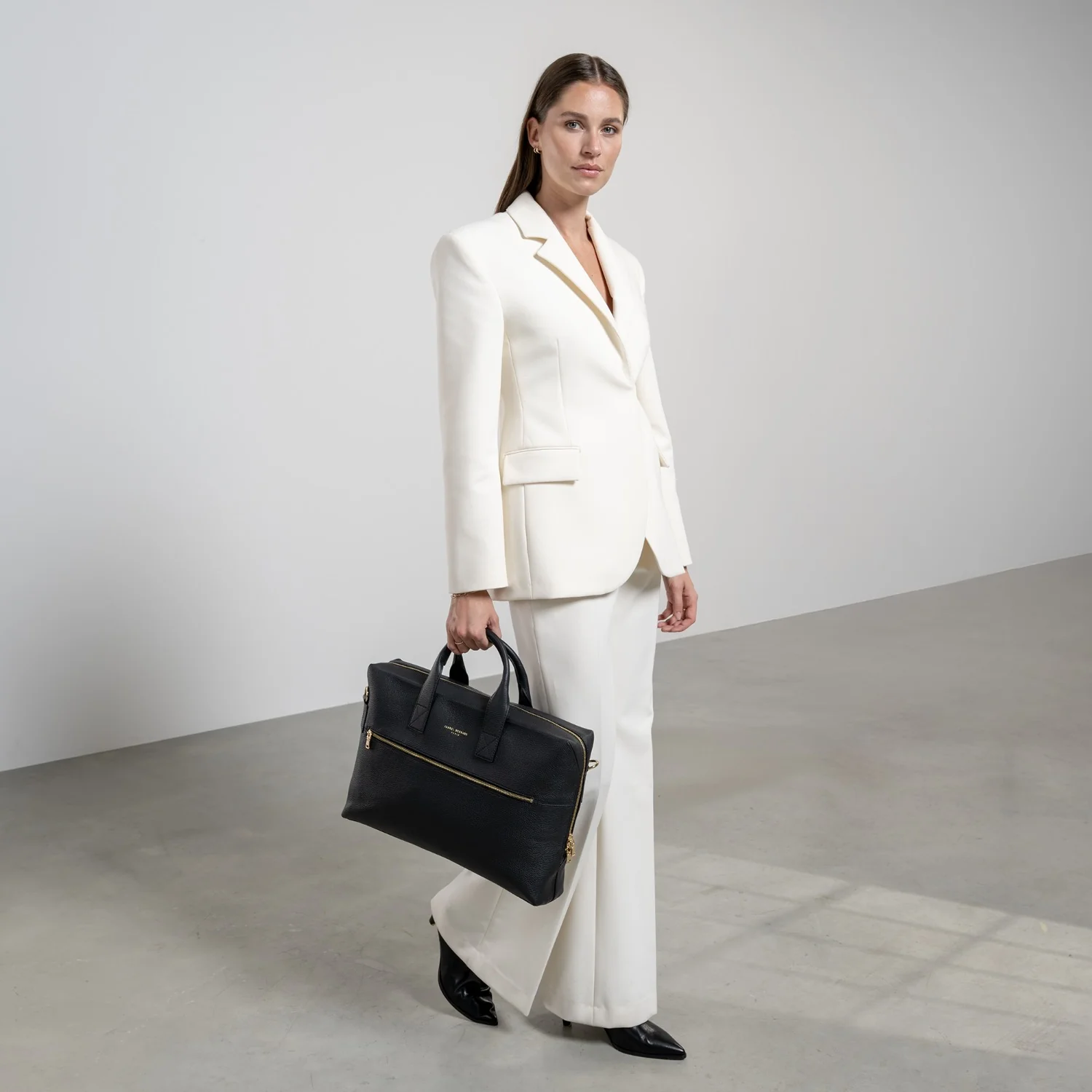 Isabel Bernard Honoré Anique Black Calfskin Handbag IB25071 - Image 2