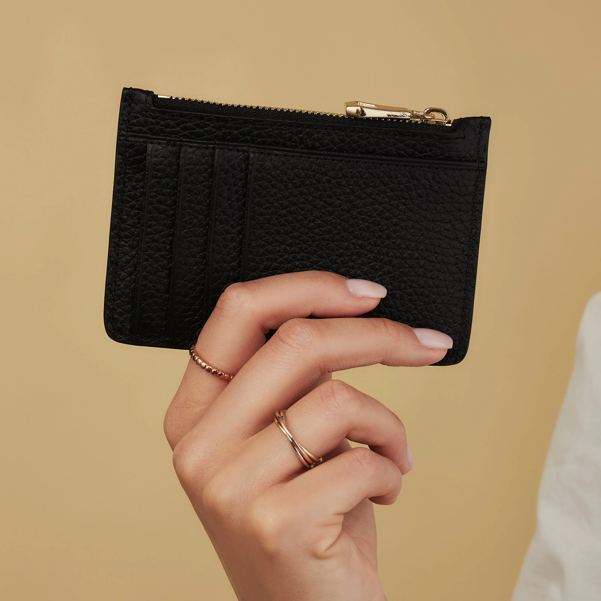 Isabel Bernard Honoré Aveline Black Leather Card Holder made of Calfskin IB27016 - Image 3