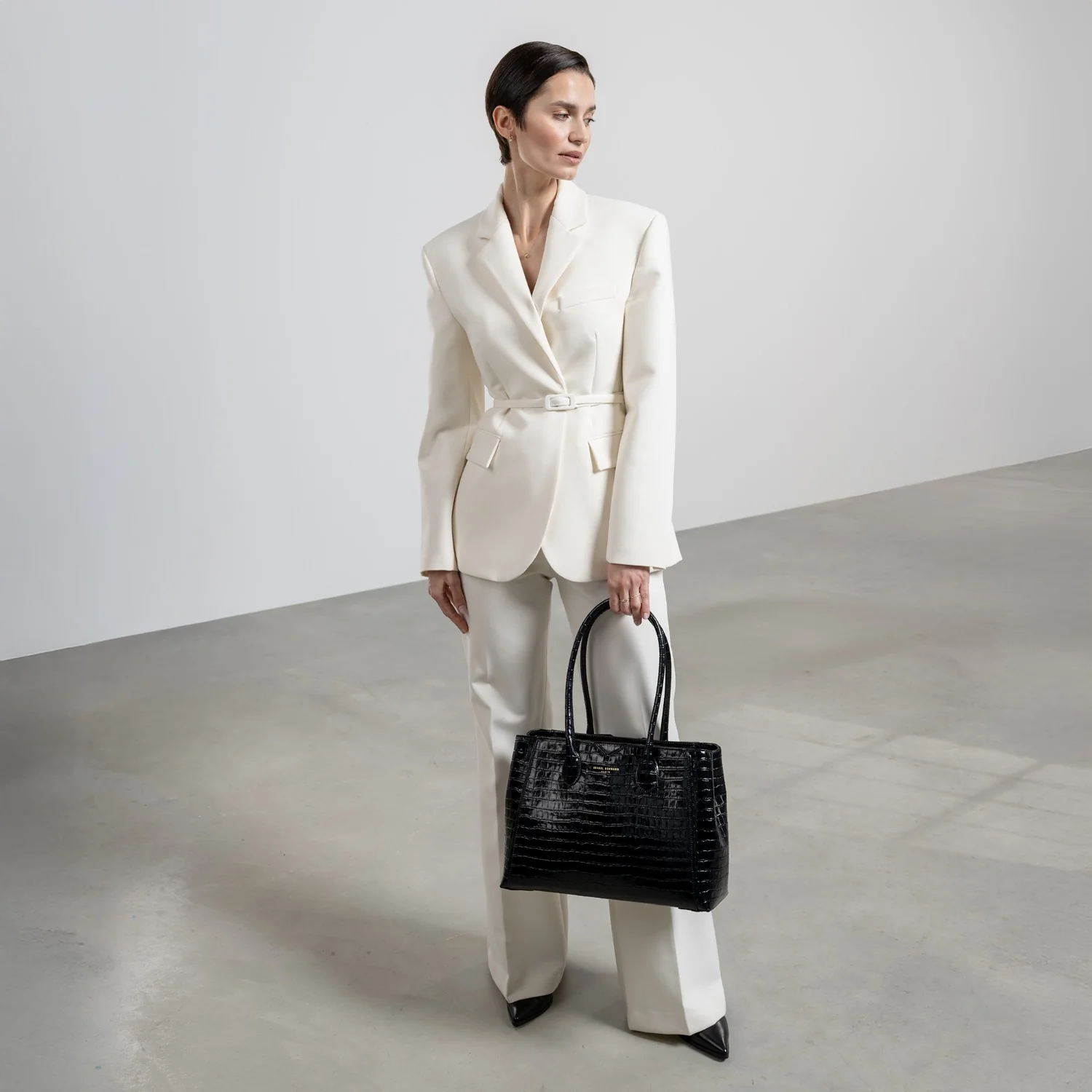 Isabel Bernard Honoré Cloè Black Croco Handbag IB25007 - Image 3
