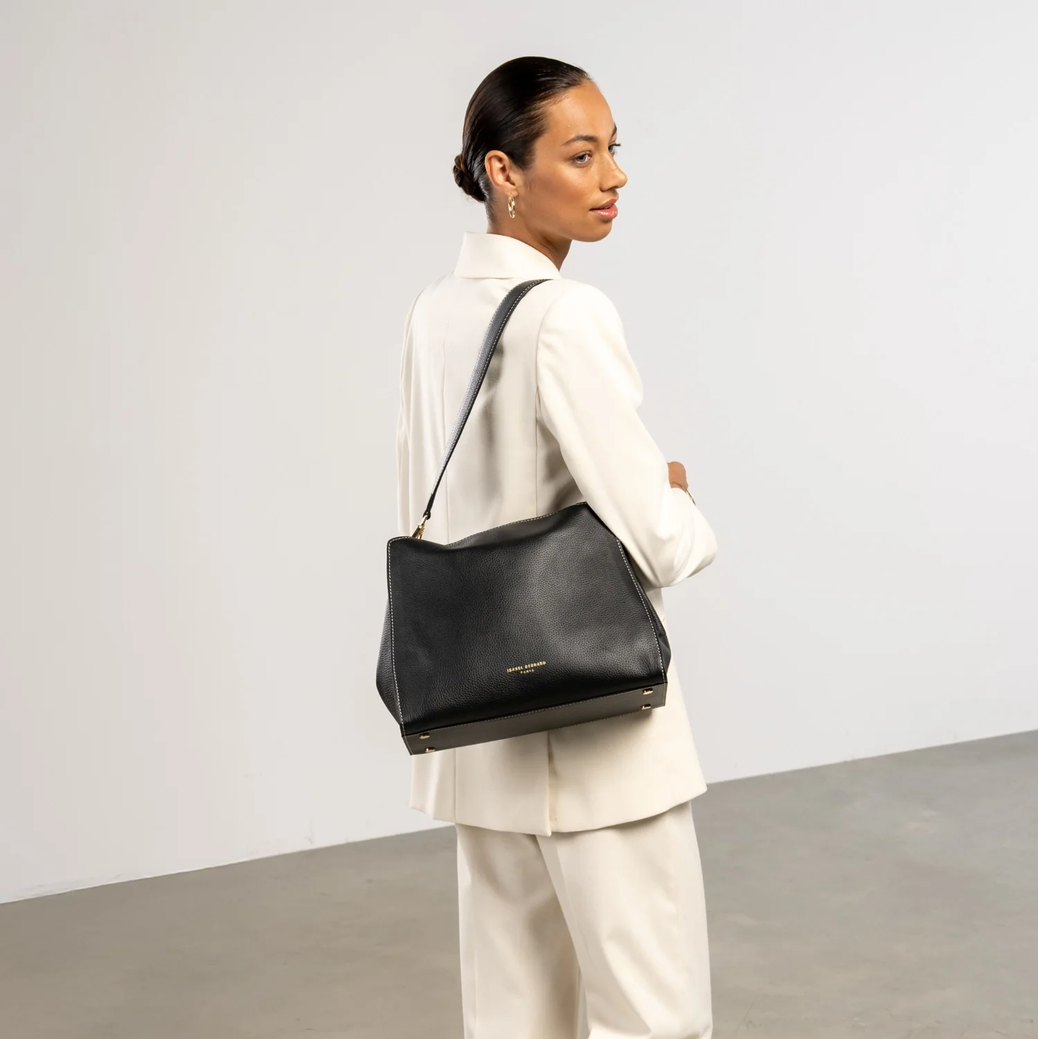 Isabel Bernard Honoré Emma Black Shoulder Bag IB21134-001 - Image 2