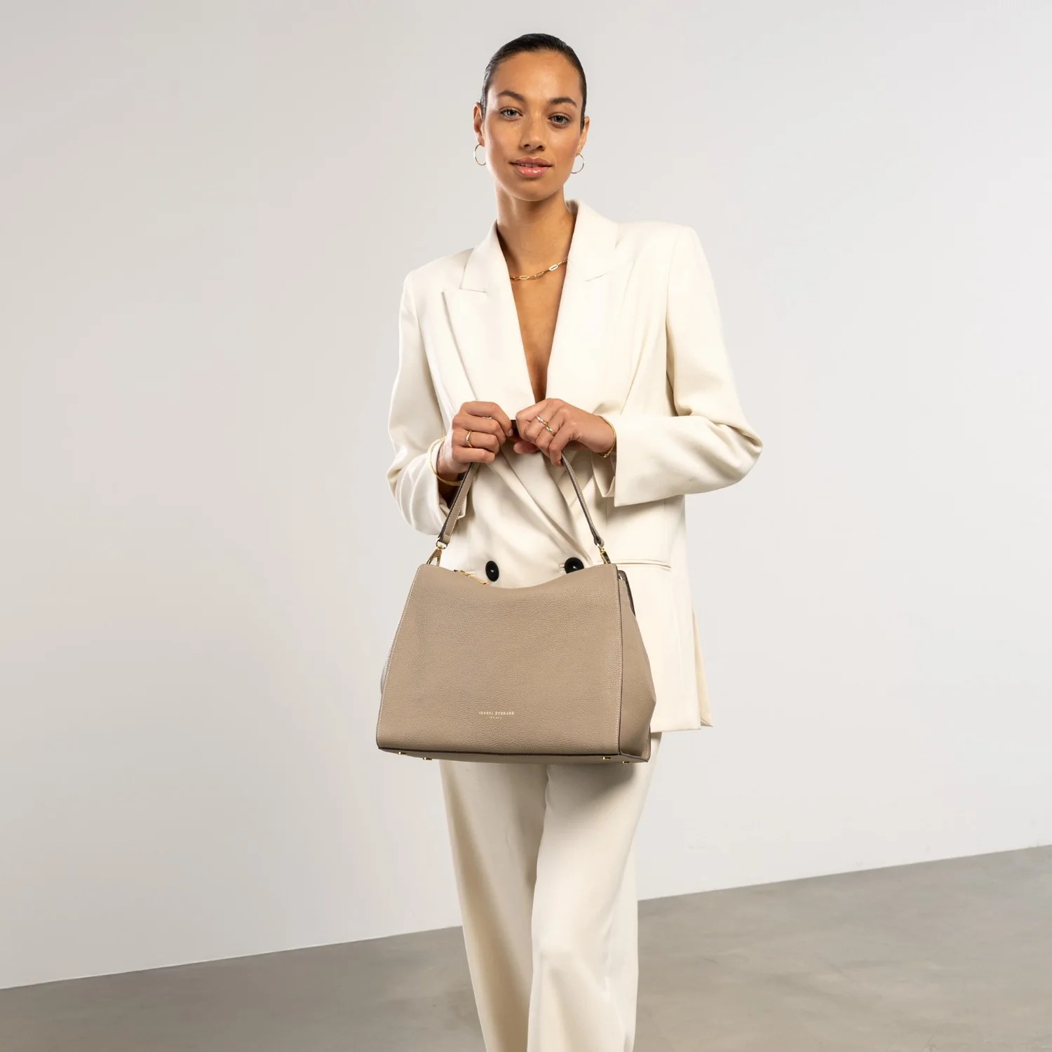 Isabel Bernard Honoré Emma Taupe Shoulder Bag IB21134-078 - Image 2