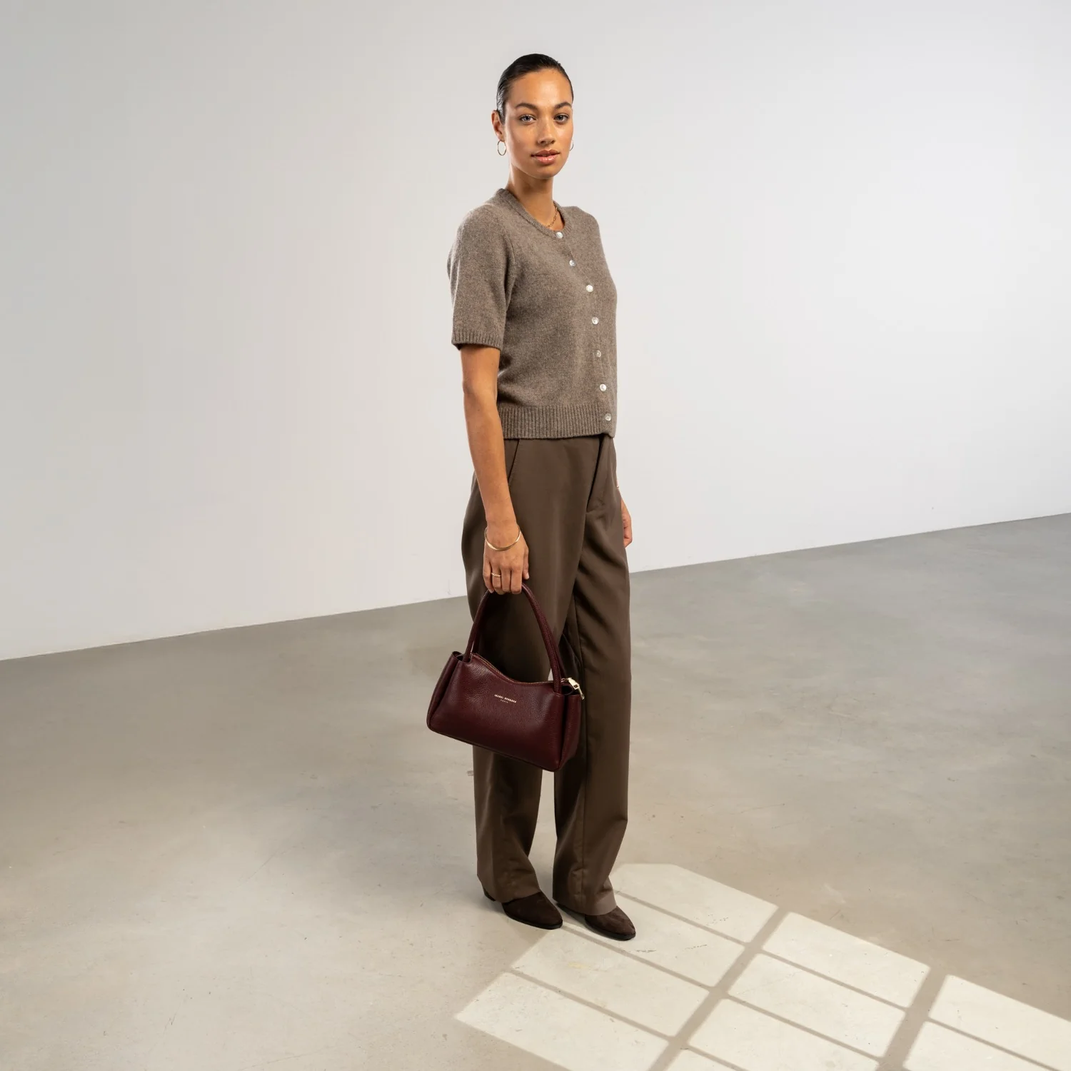 Isabel Bernard Honoré Eve Burgundy Calfskin Leather handbag IB21133-052 - Image 3