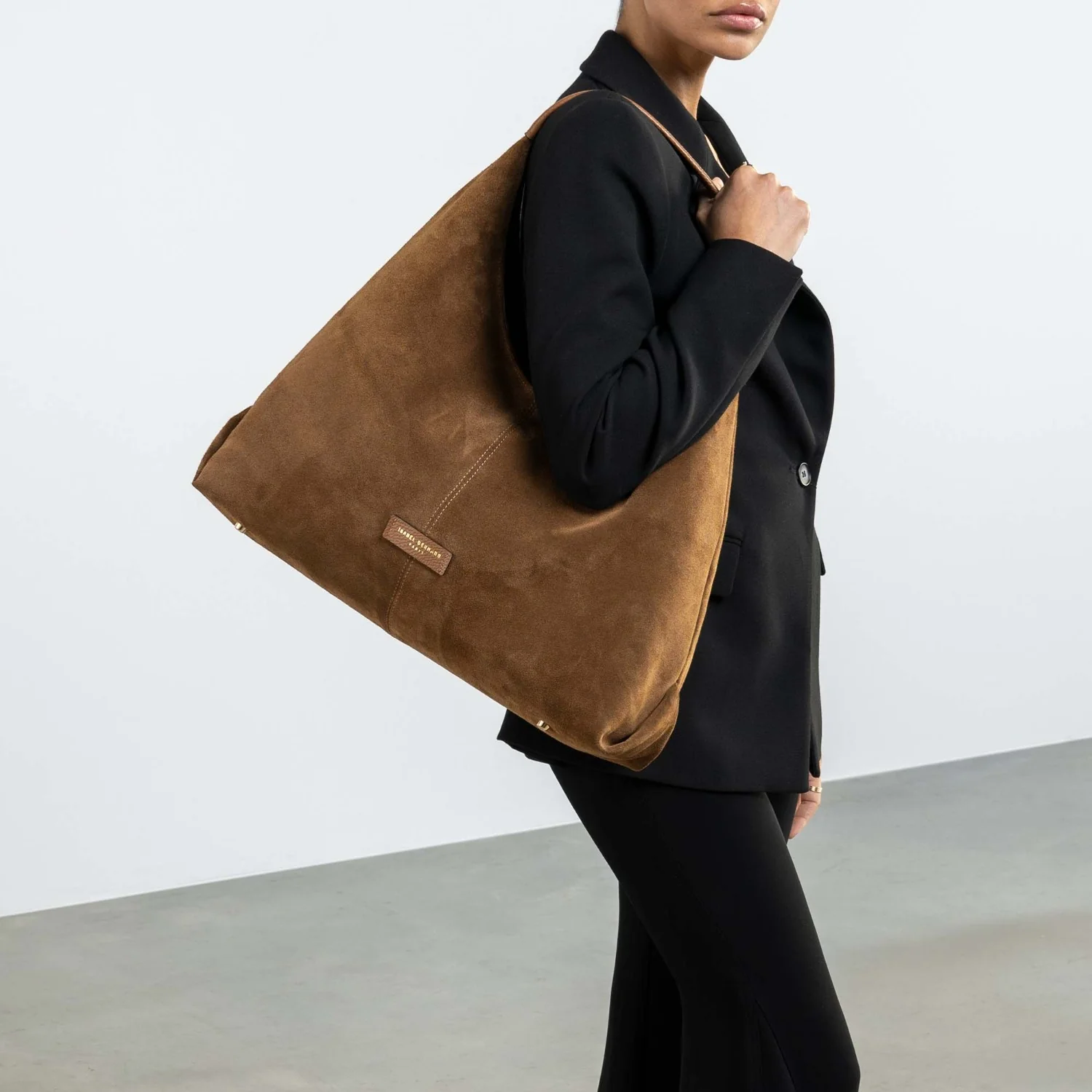 Isabel Bernard Honoré Grace brown suede shoulder bag IB25093-130 - Image 3